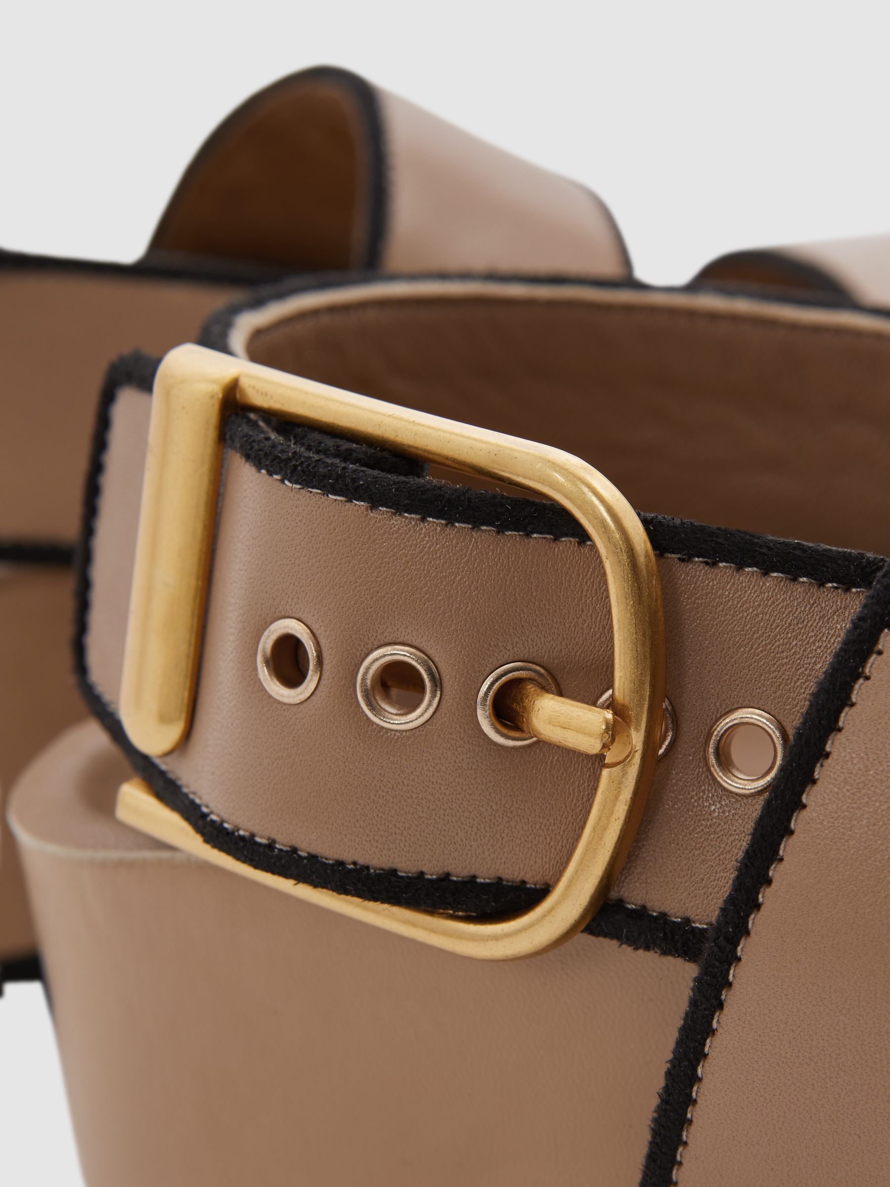 Strappy Chunky Leather Sandals in Tan