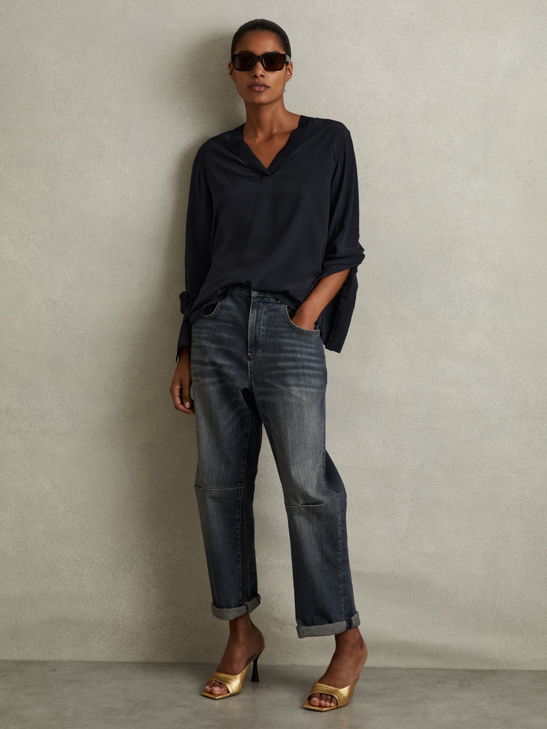 Relaxed High-Low V-Neck Top in Navy