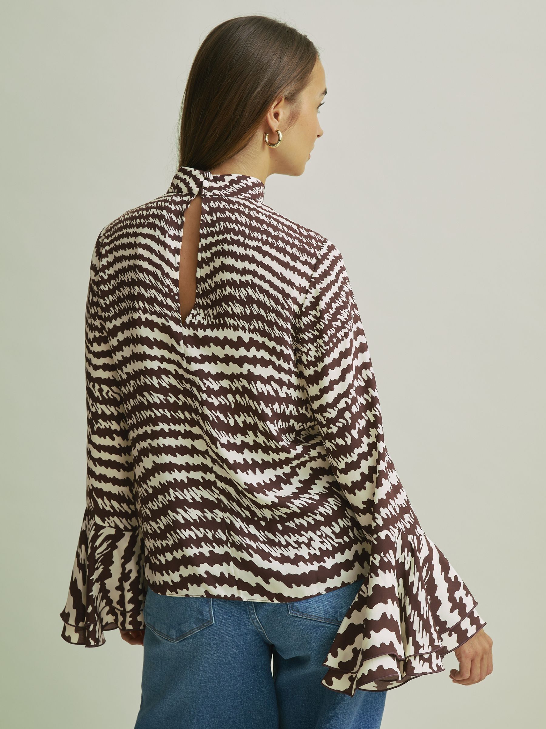 Florere Tiered Sleeve Chocolate Blouse in Chocolate