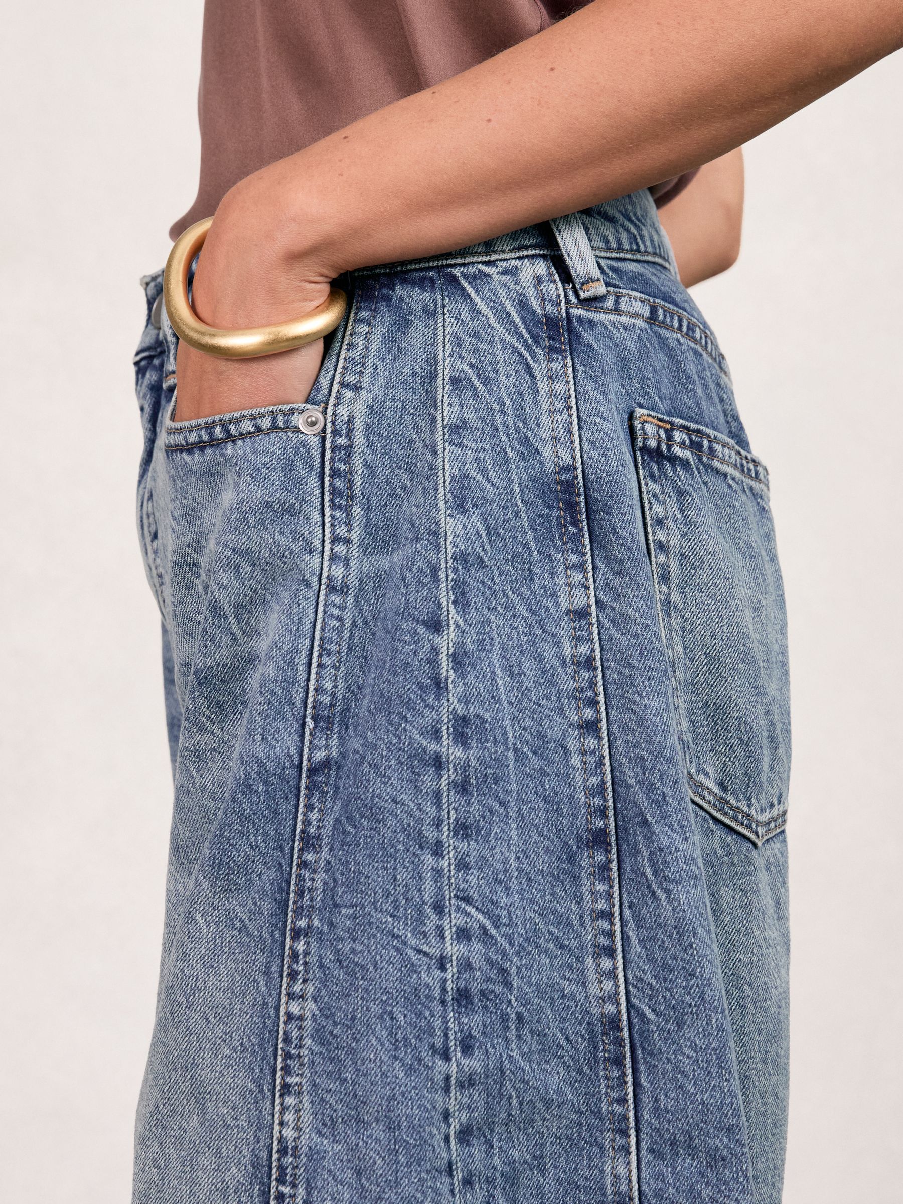 Good American Oversized Barrel Jeans in Indigo Blue