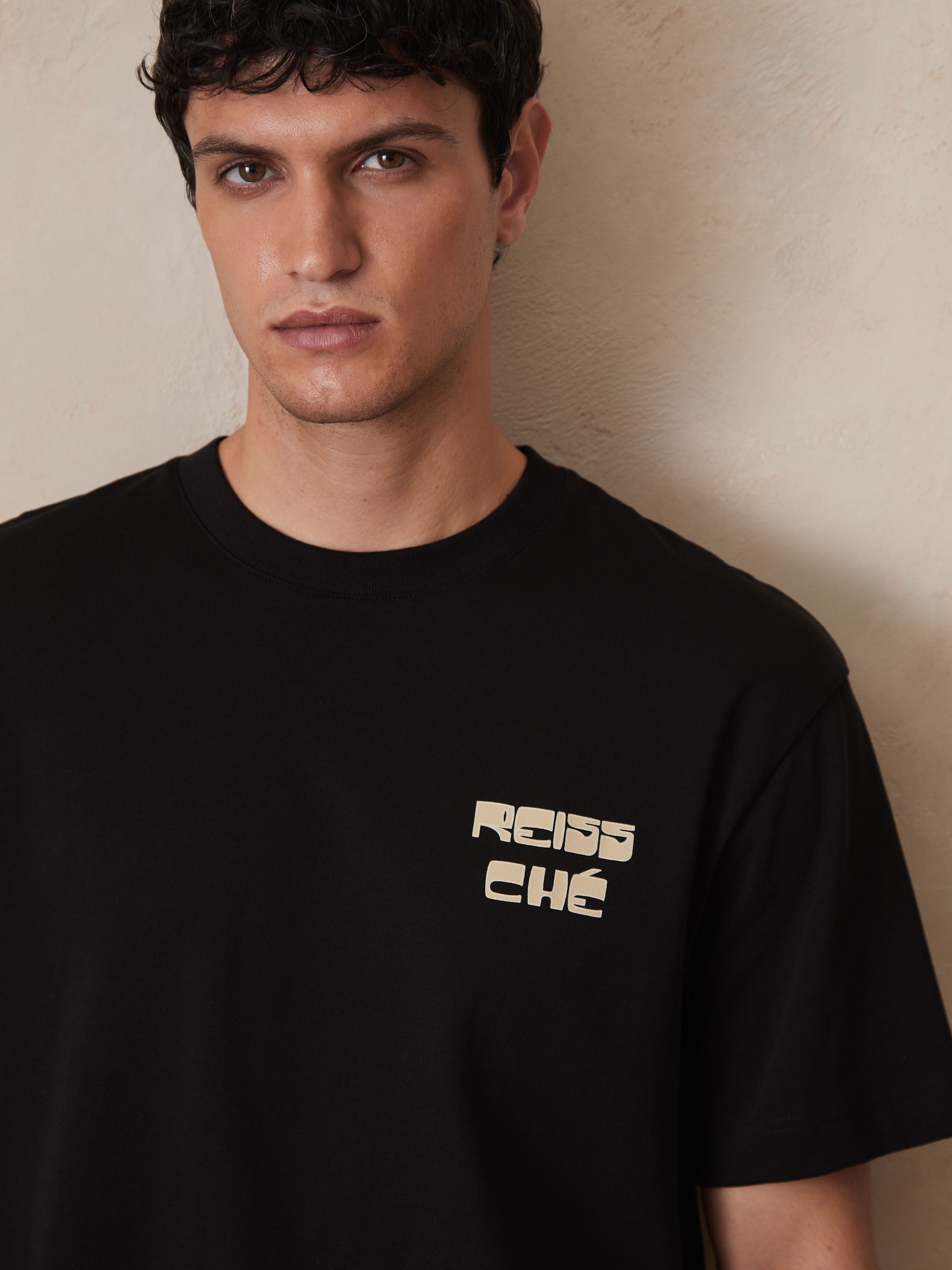 Reiss | Ché Cotton Palm-Print T-Shirt in Black