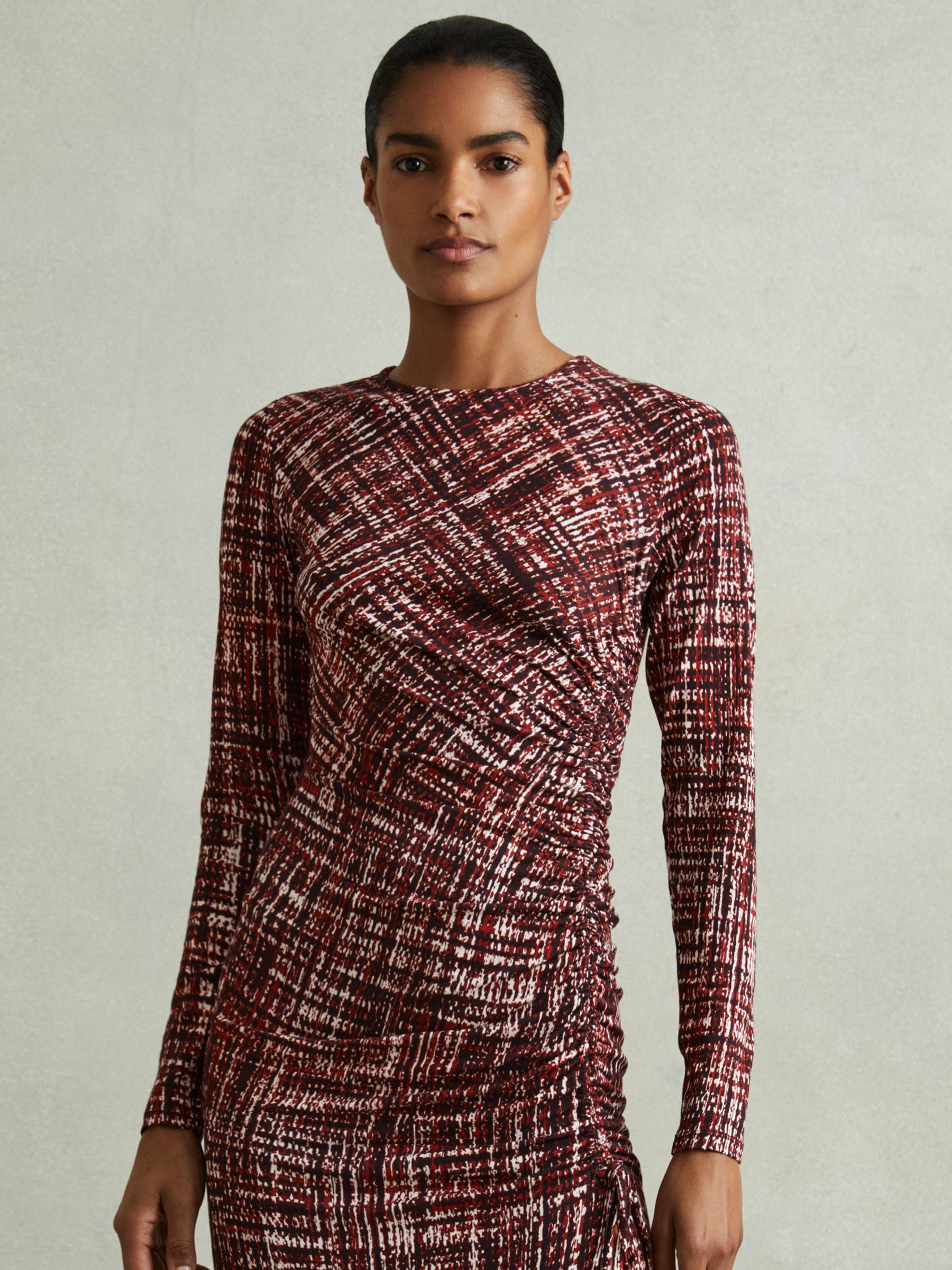 Petite Printed Ruched Midi Dress in Red