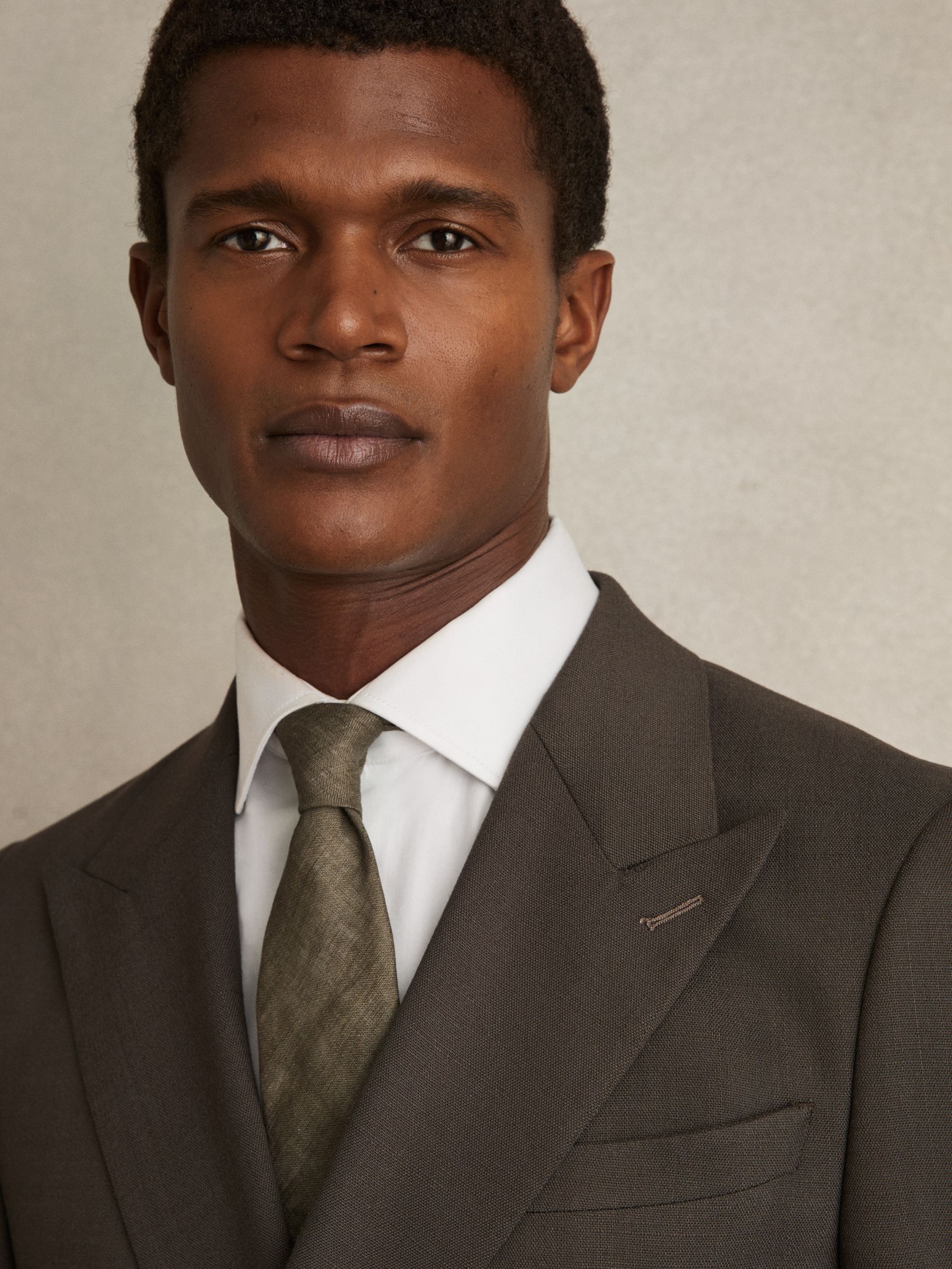 Linen Textured Tie in Olive