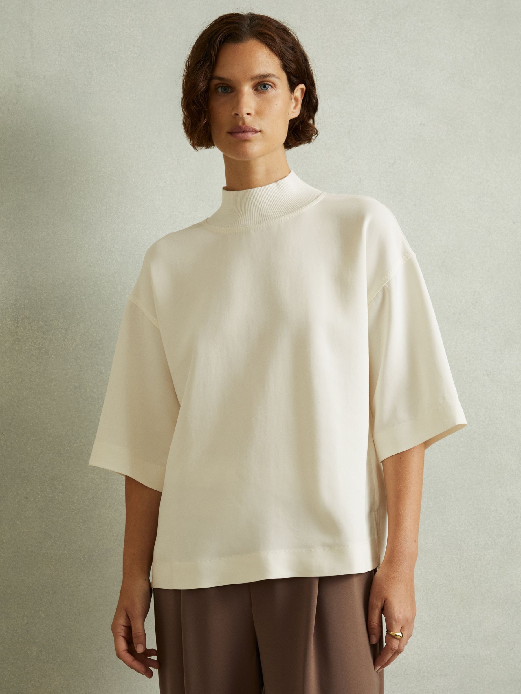 Oversized Rib-Neck T-Shirt in Ivory