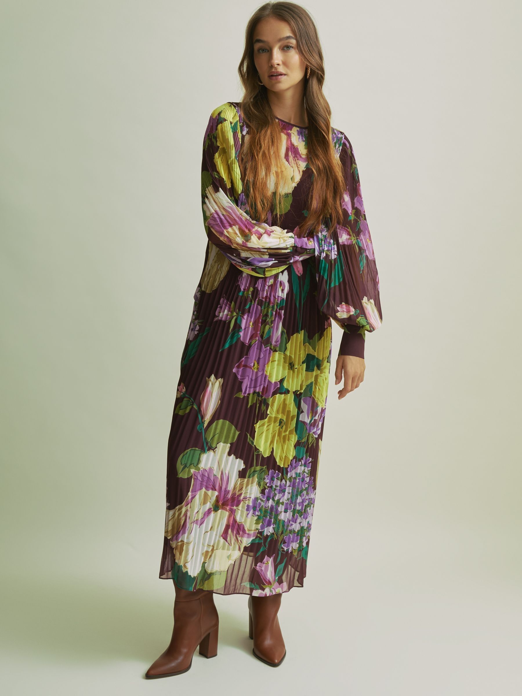 Florere Pleated Blouson Sleeve Midi Dress in Purple