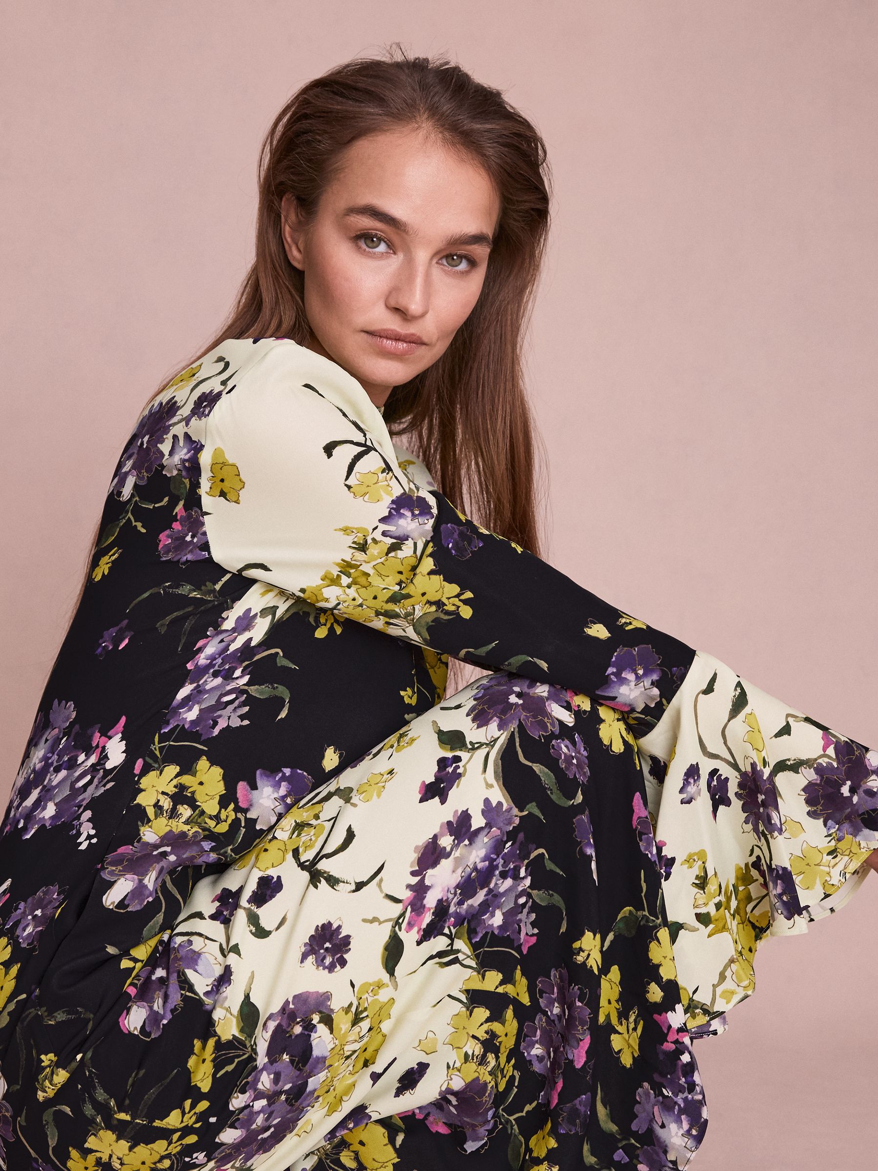 Florere Printed Fluted Cuff Midi Dress in Multi