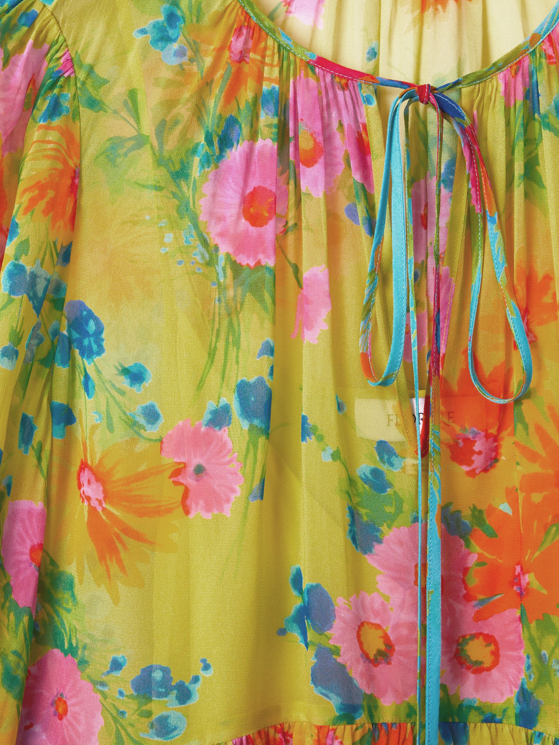 Florere Printed Tie Neck Blouse in Lime