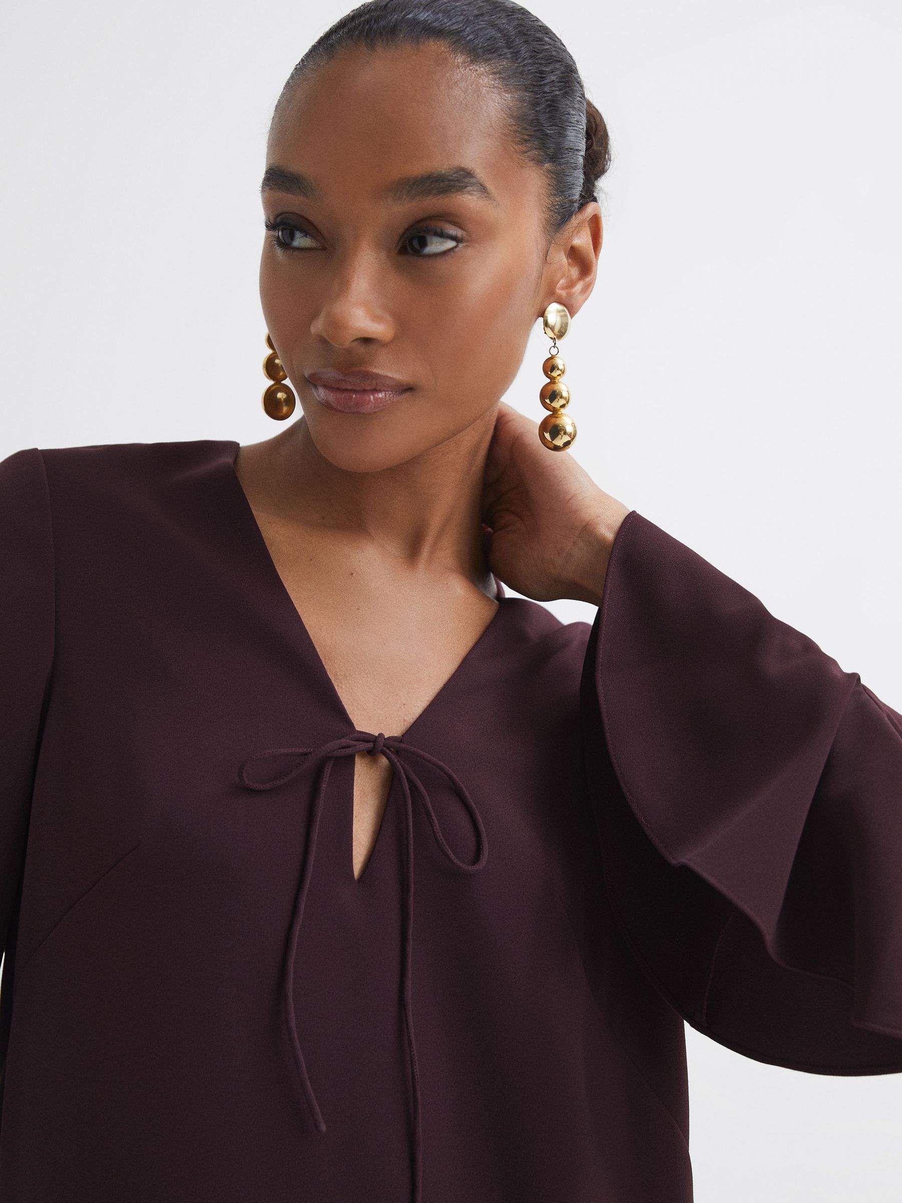 Florere V-Neck Mini Dress in Burgundy