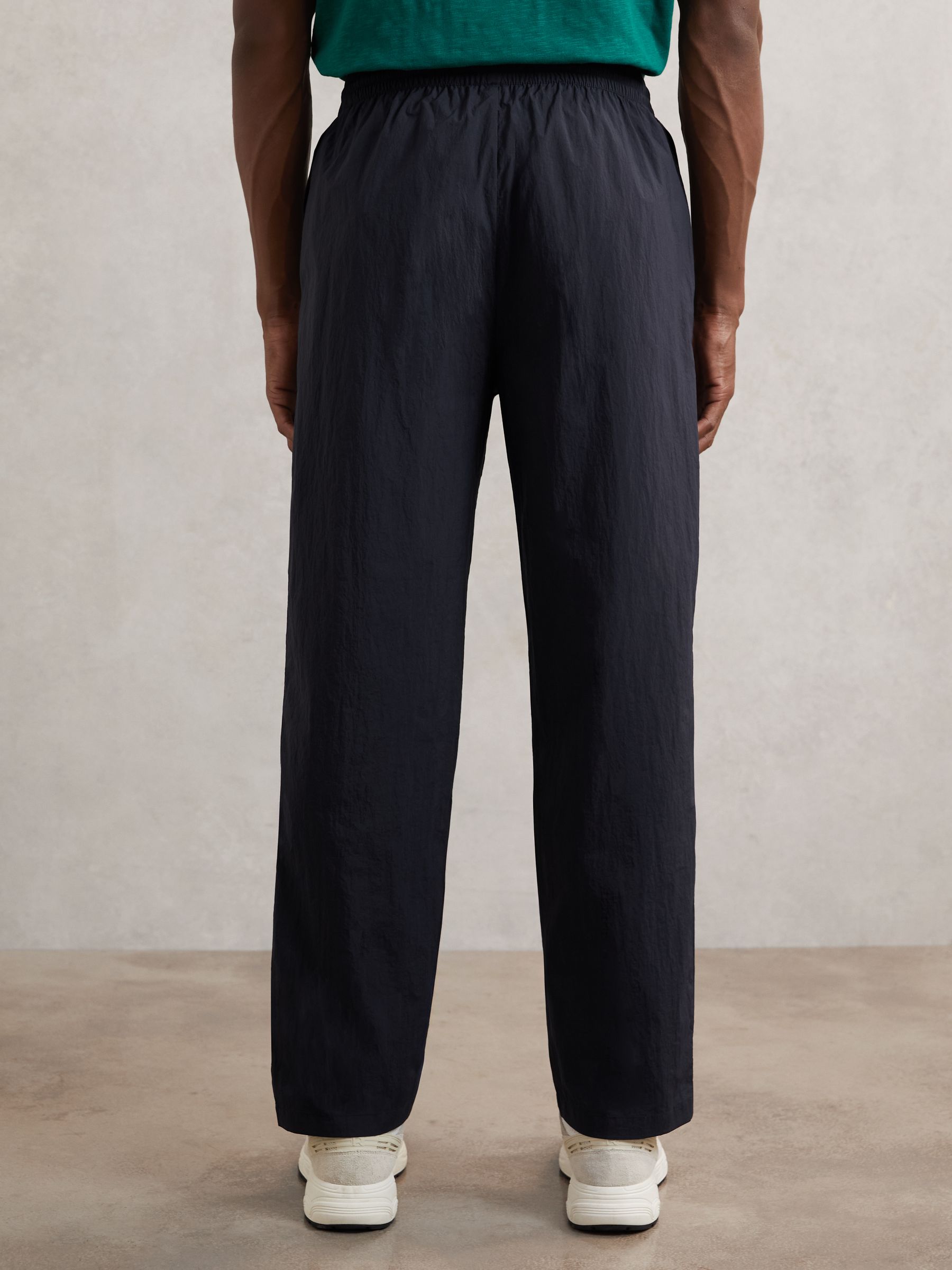 Les Deux Technical Logo Joggers in Dark Navy