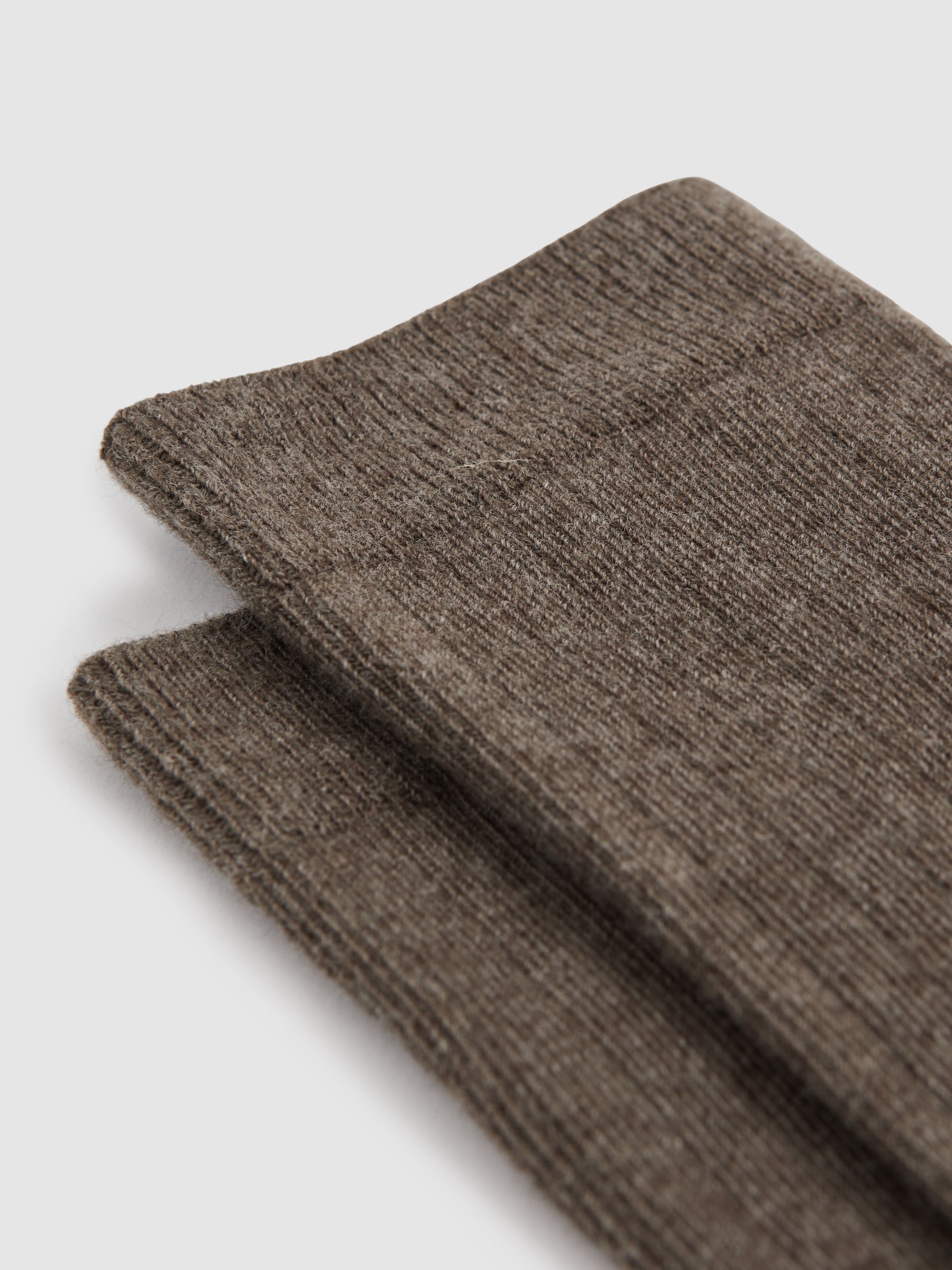 Cotton Blend Ribbed Loafer Socks in Chocolate