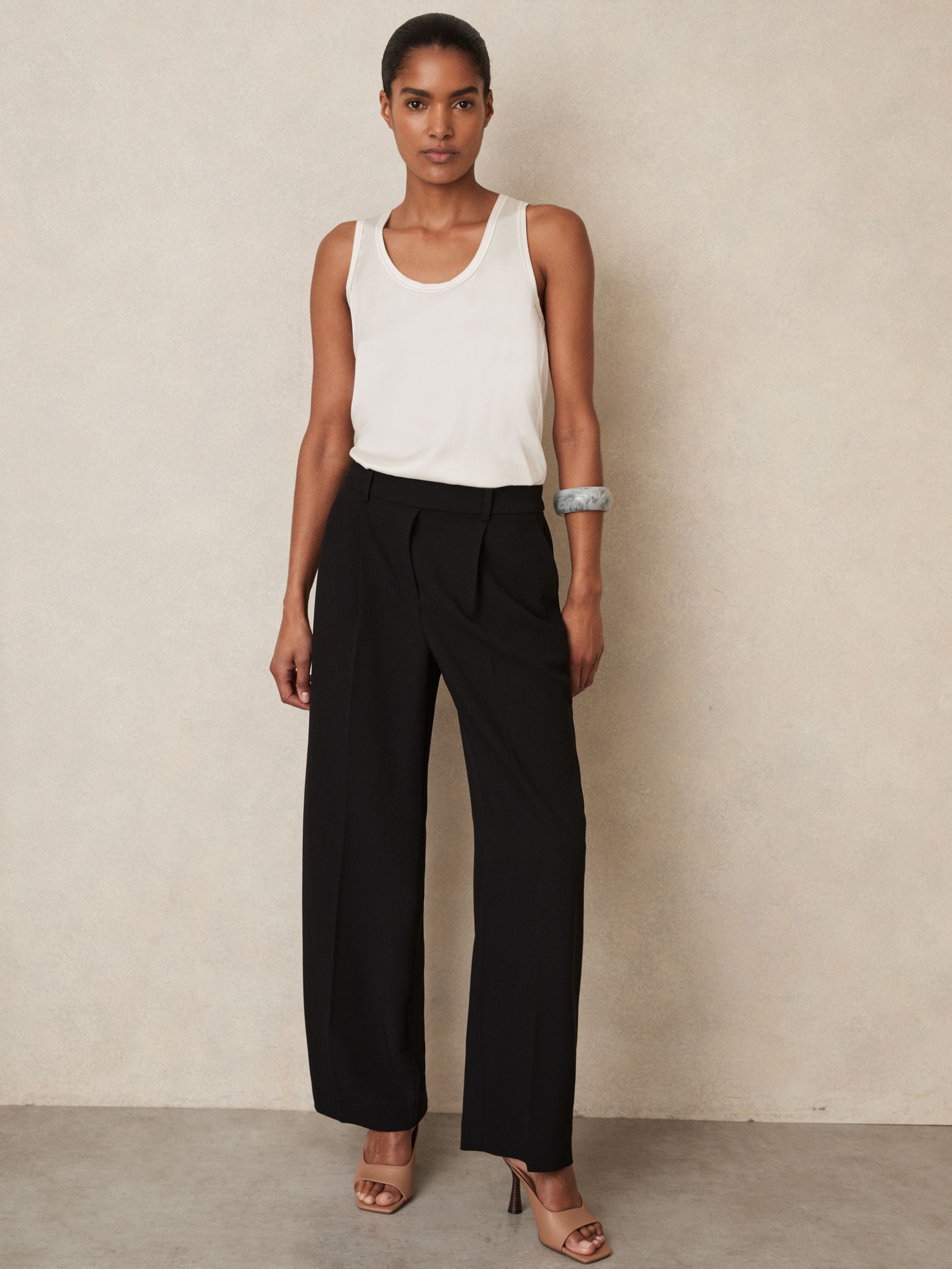 Petite Elasticated-Waist Wide-Leg Twill Trousers in Black