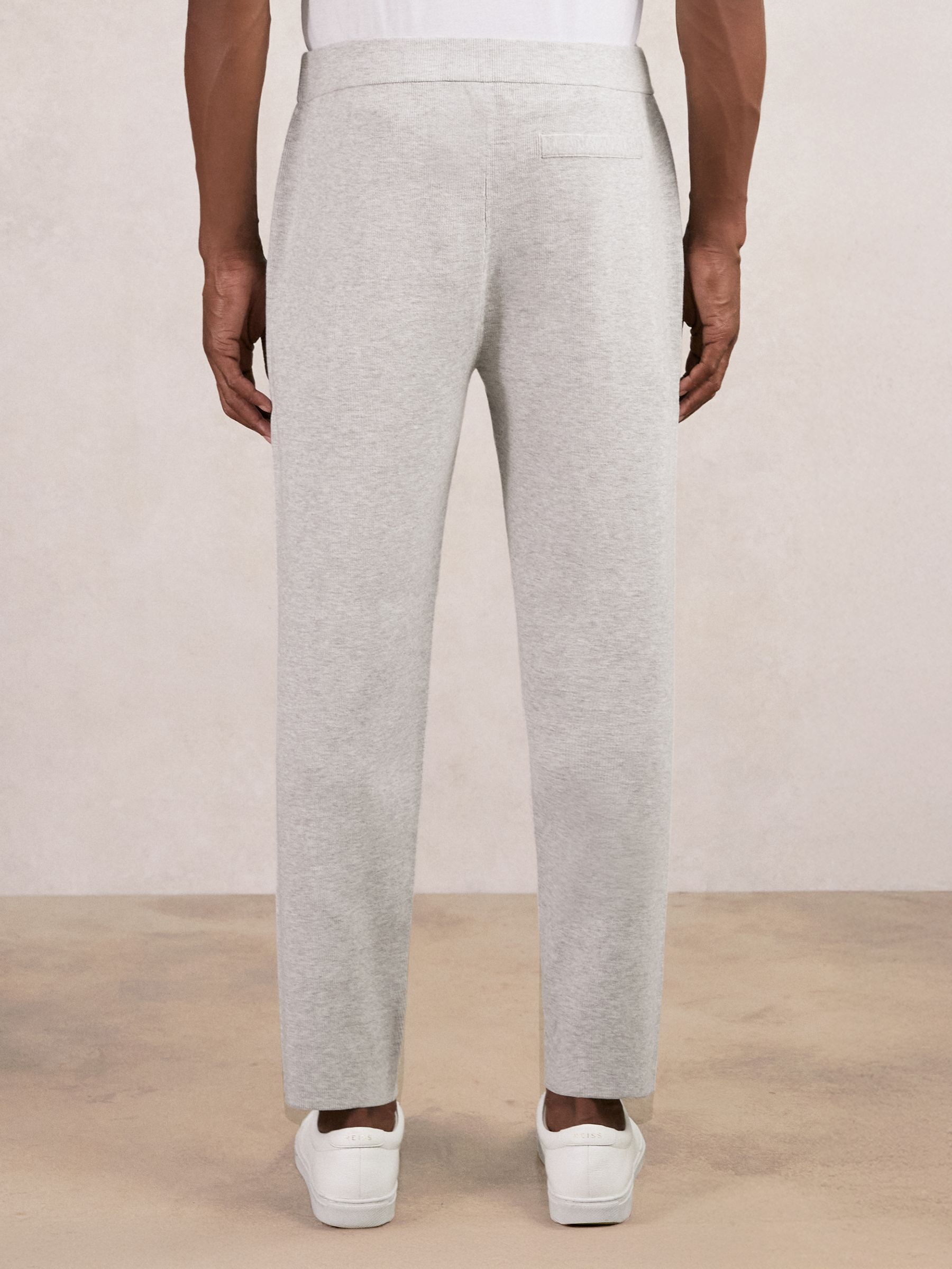 Tapered Fit Knitted Trousers in Soft Grey