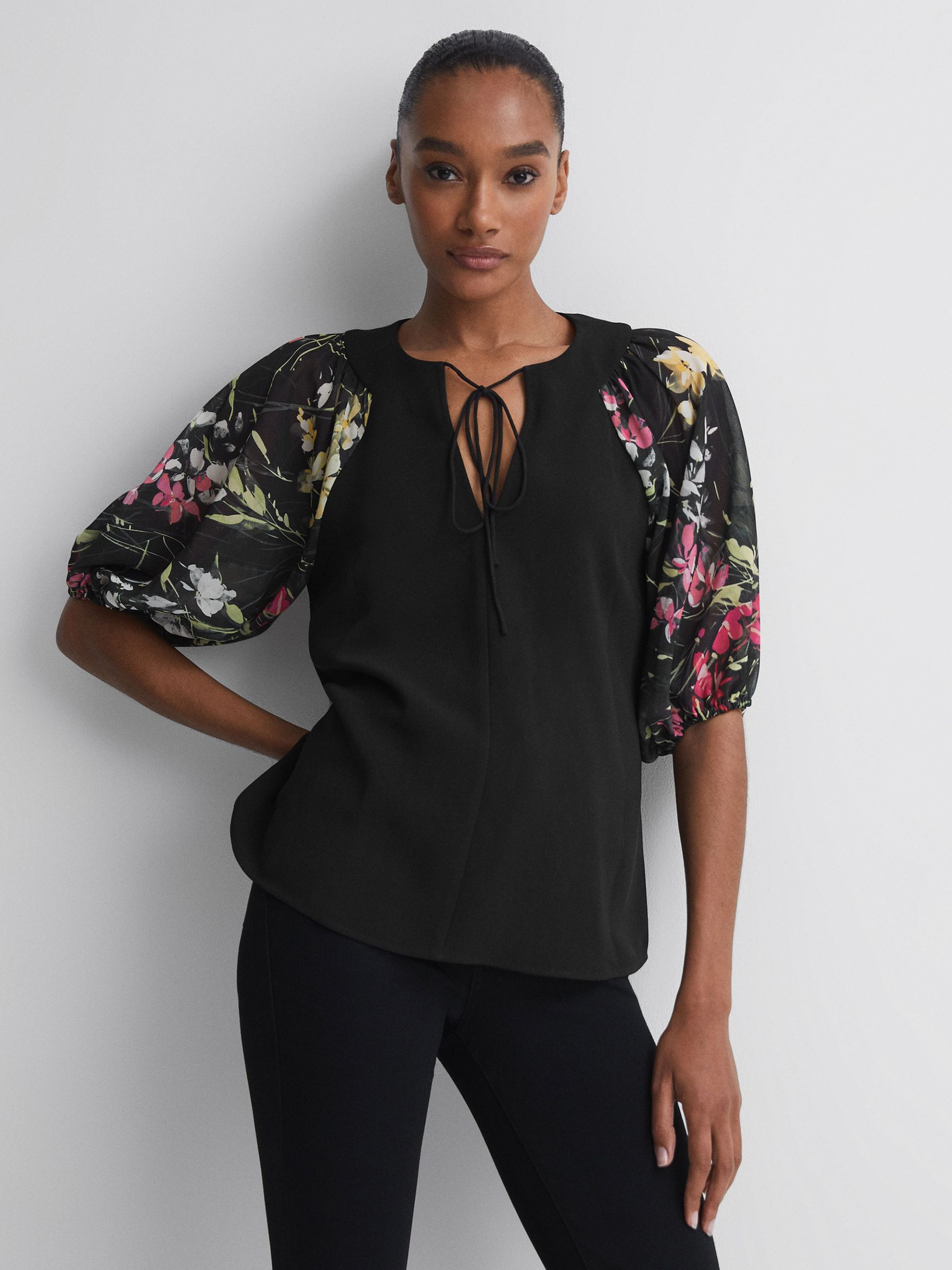 Florere Floral Puff Sleeve Top in Black