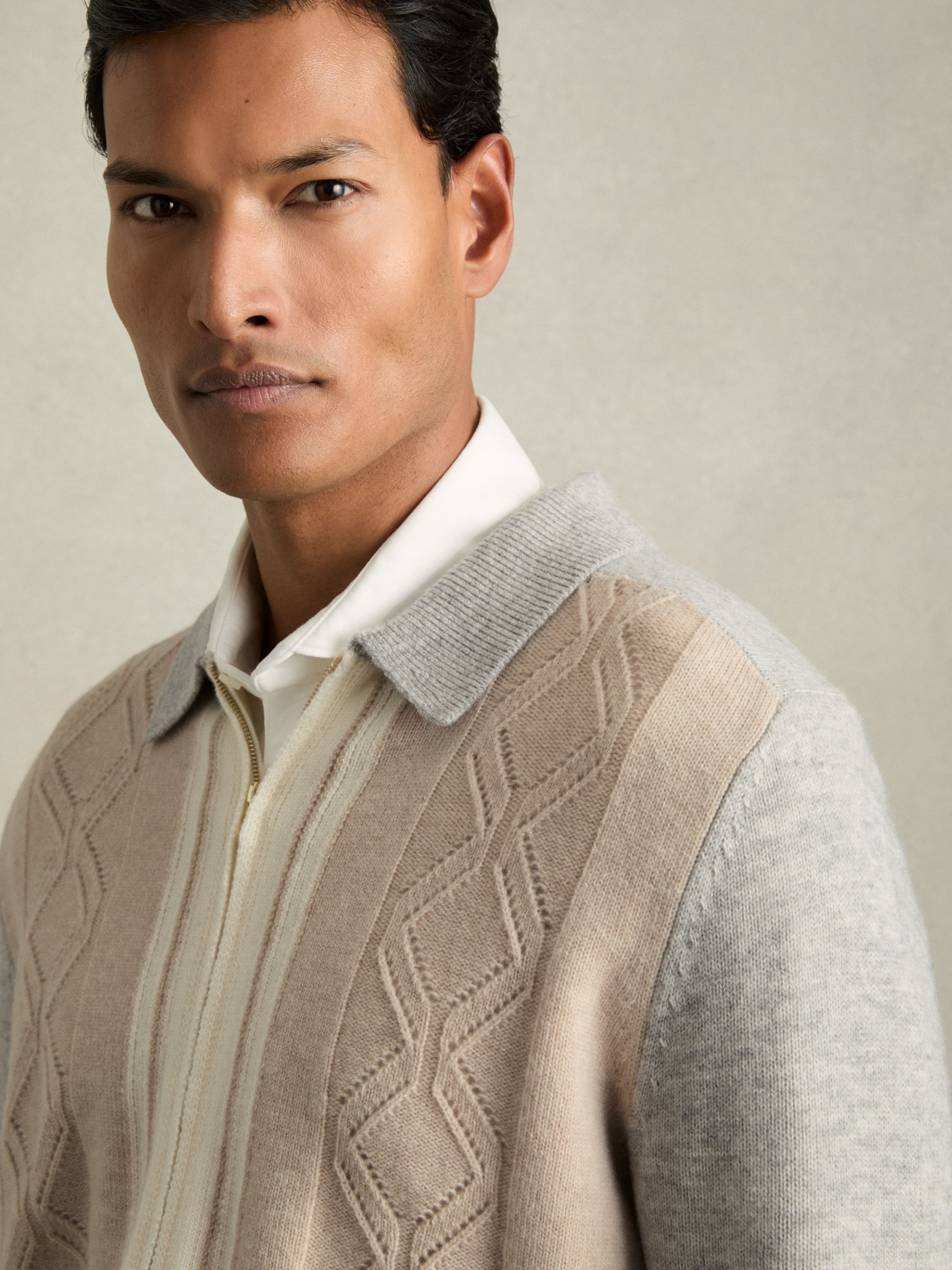 Wool Colour-Block Zip-Through Cardigan in Oatmeal/White