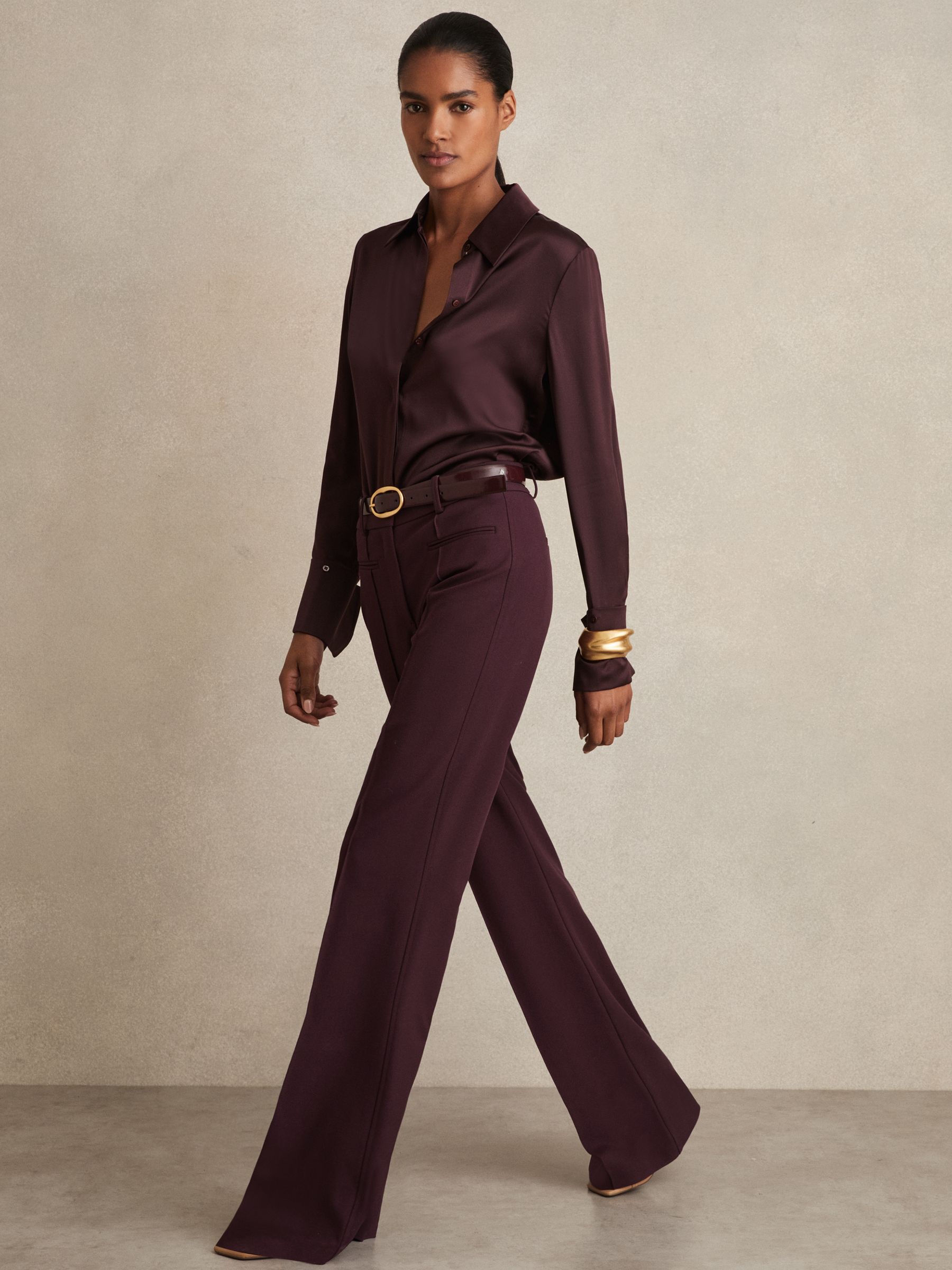 Petite High Rise Flared Trousers in Burgundy