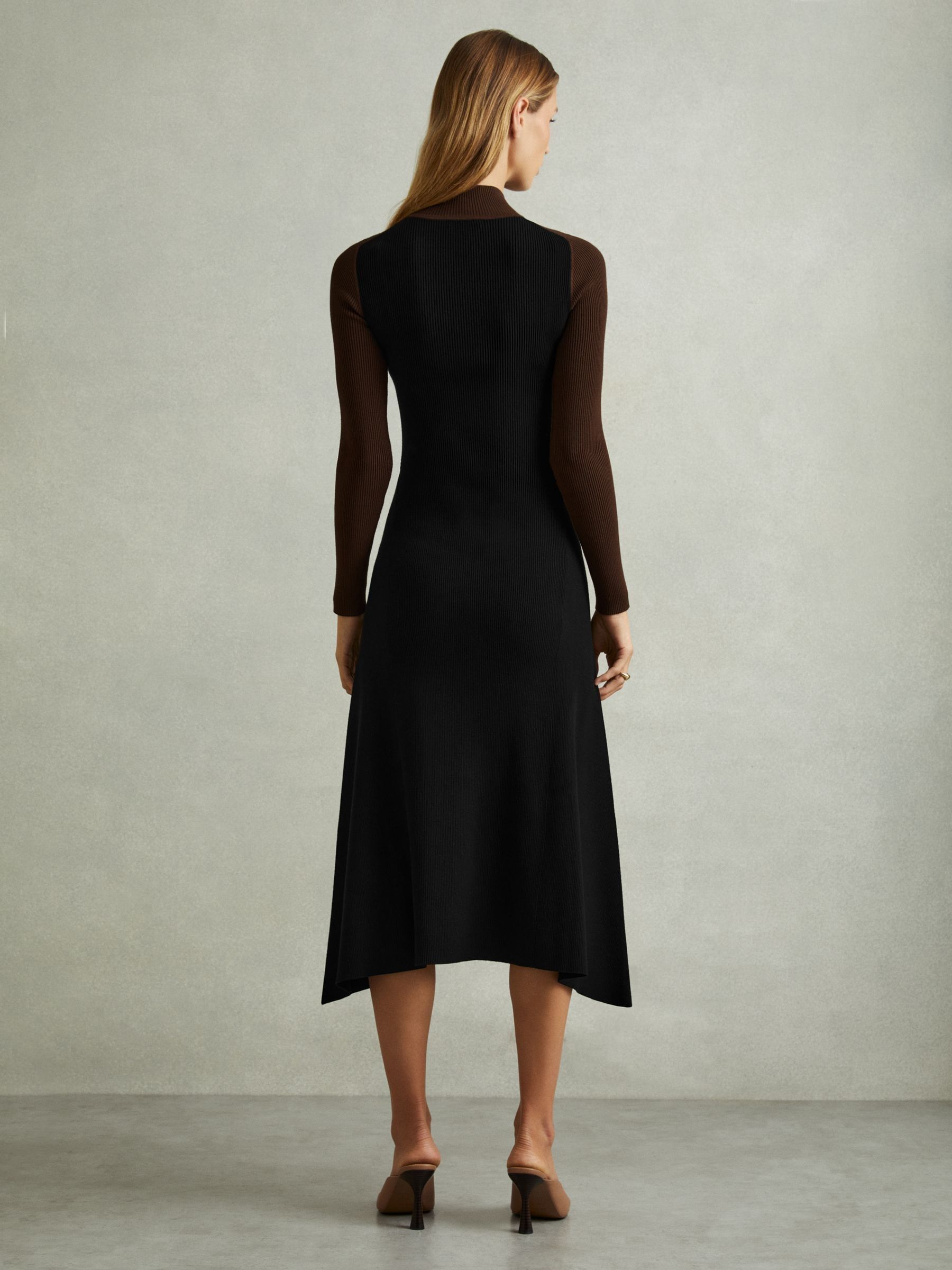 Petite Colourblock Ribbed Midi Dress in Chocolate/Black