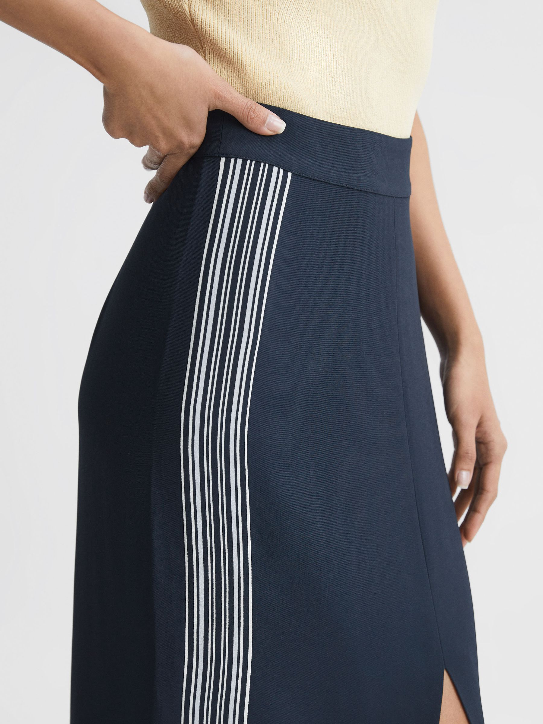 High Rise Midi Pencil Skirt in Navy