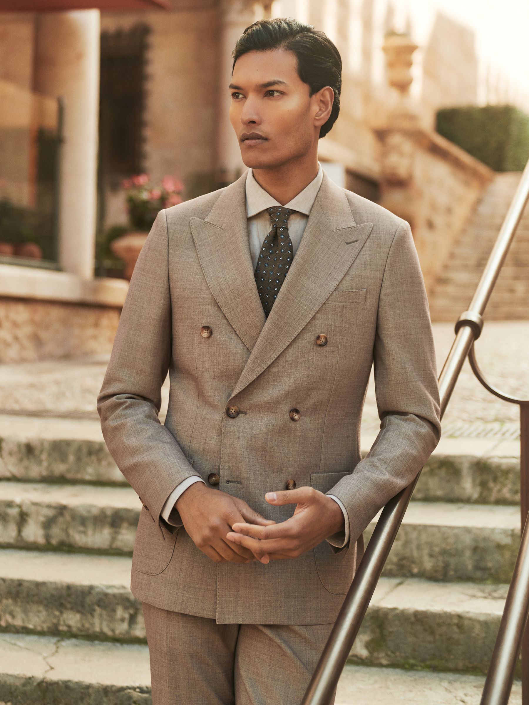 Double-Breasted Textured Suit Blazer With Wool Slim-Fit in Brown