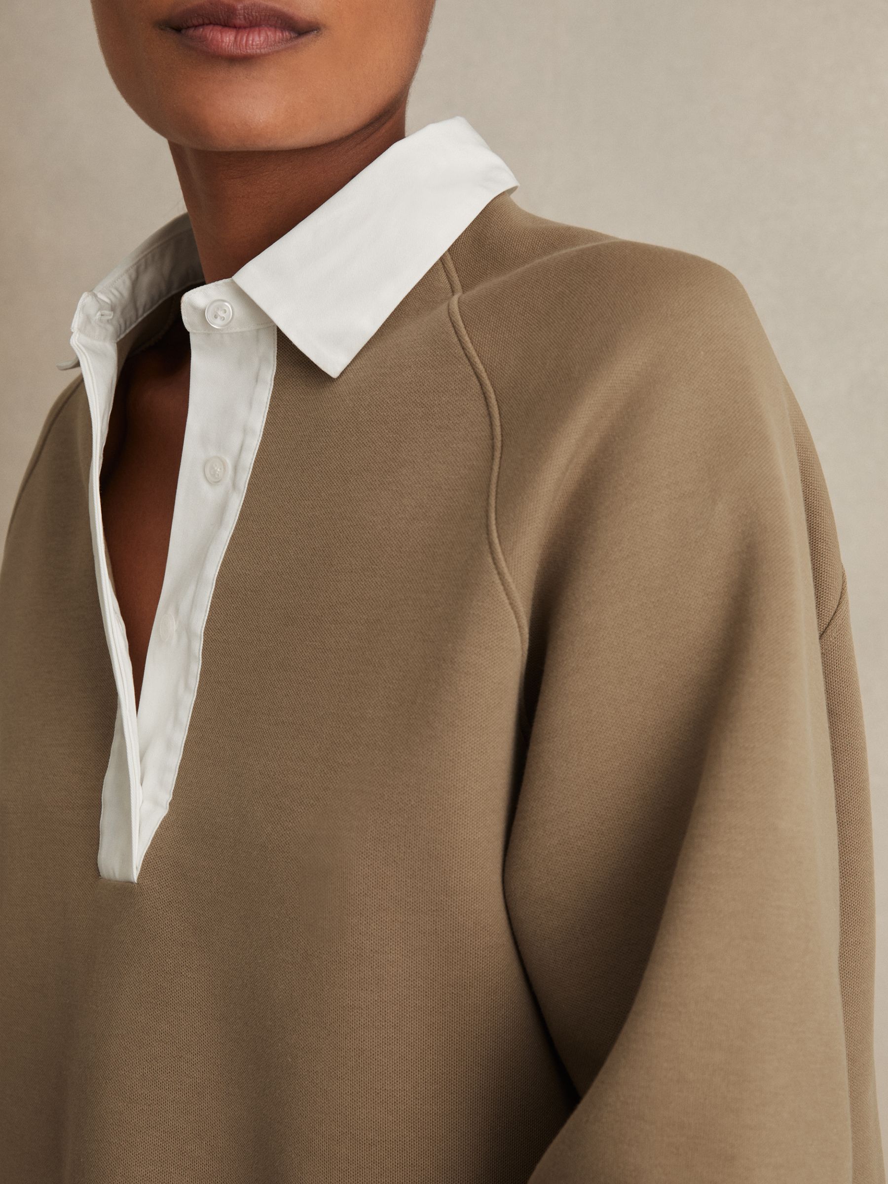 Cotton-Blend Interlock Collar Sweatshirt in Camel