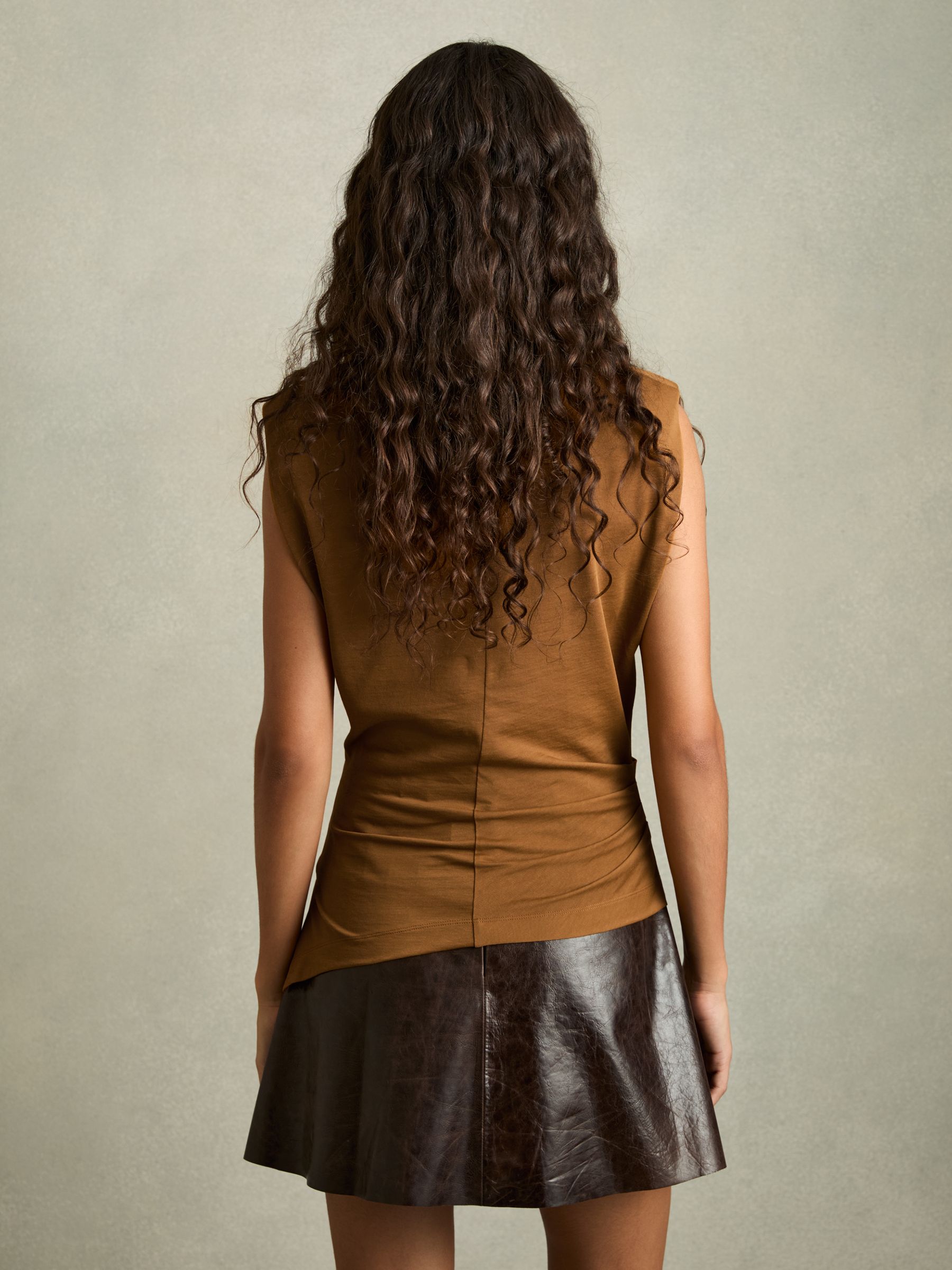 Shoulder-Pad Ruched Jersey Top in Ochre