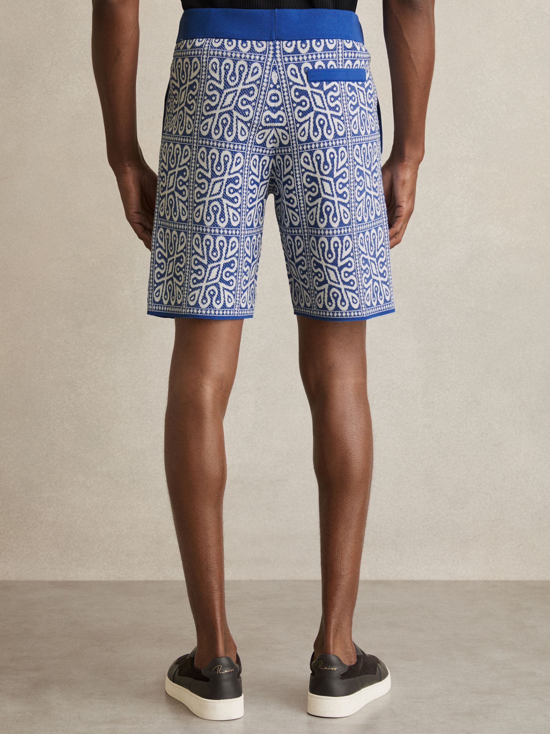 Tile Pattern Knit Shorts in Blue/White