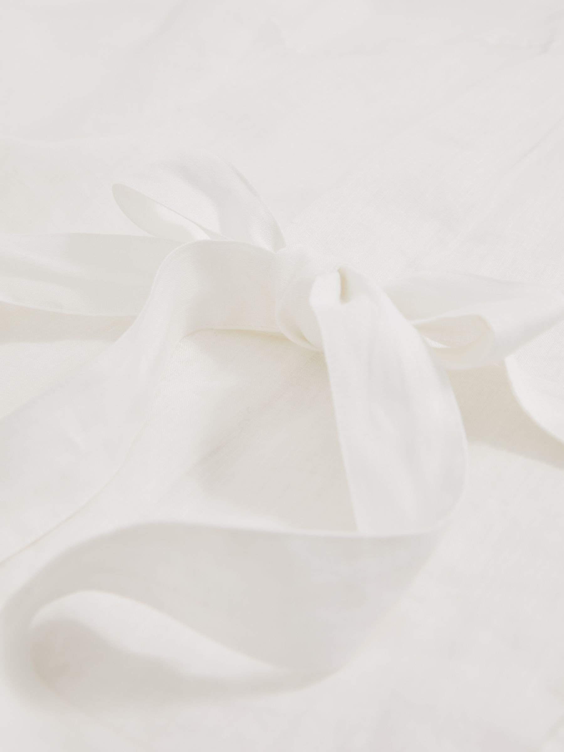 Linen Tie-Back Shirt in White