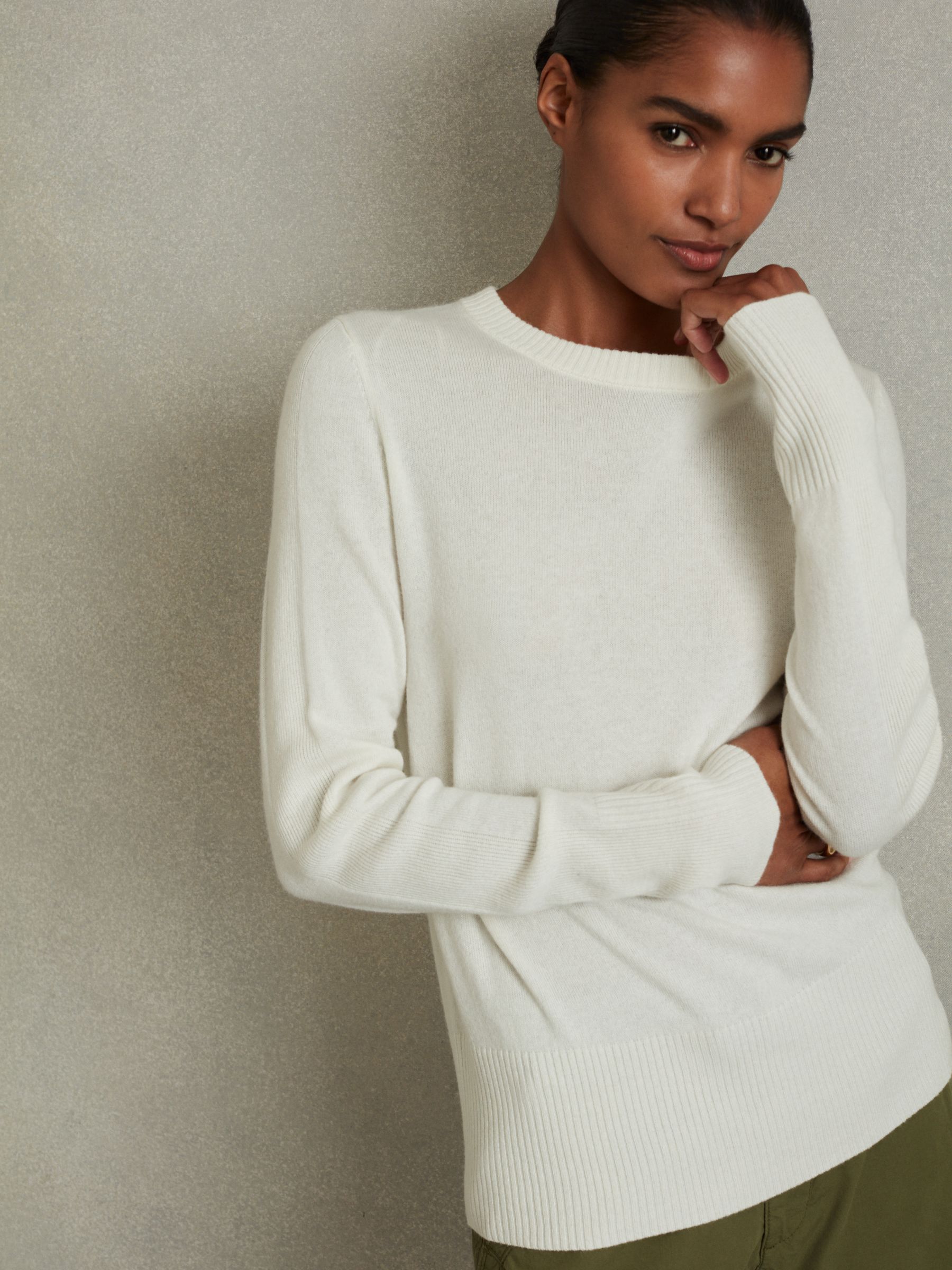 Wool Blend Crew Neck Jumper with Cashmere in Cream