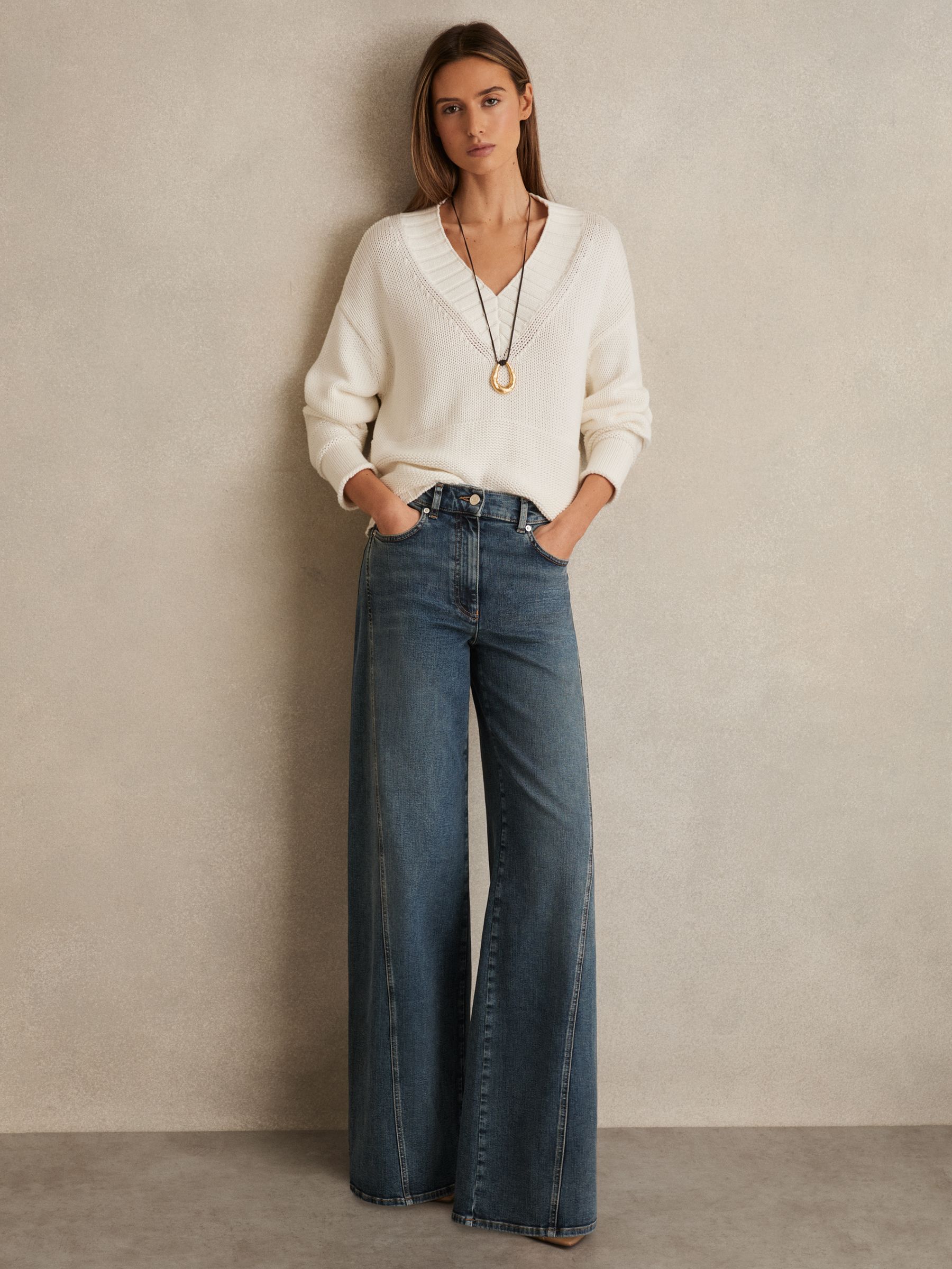 Petite Twist Seam Wide Leg Jeans in Mid Blue