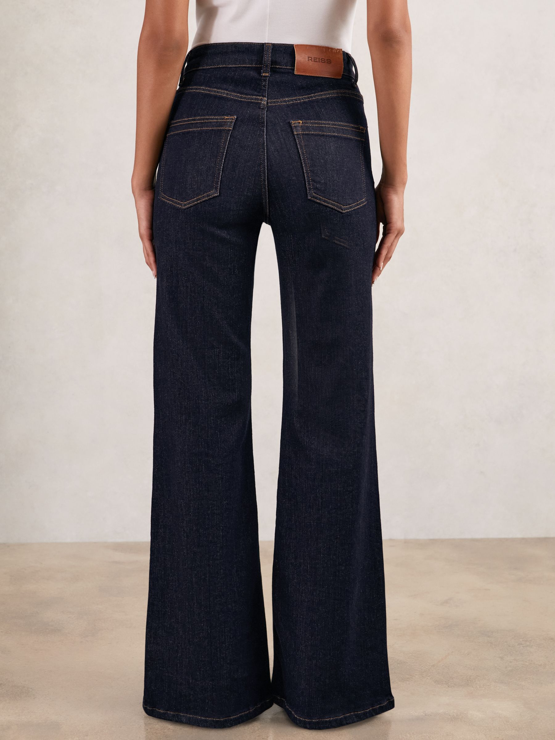 Mid-Rise Flared Jeans in Dark Blue