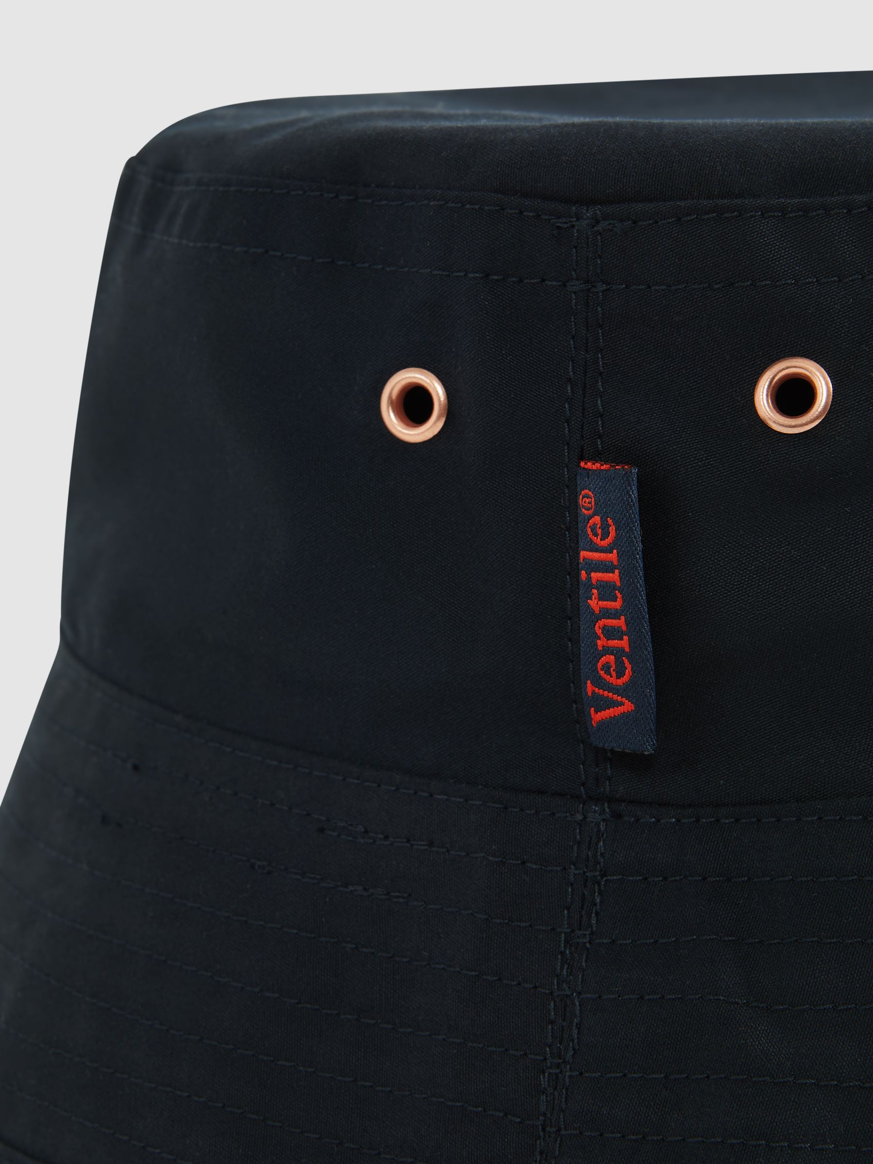 Private Bucket Hat in Navy