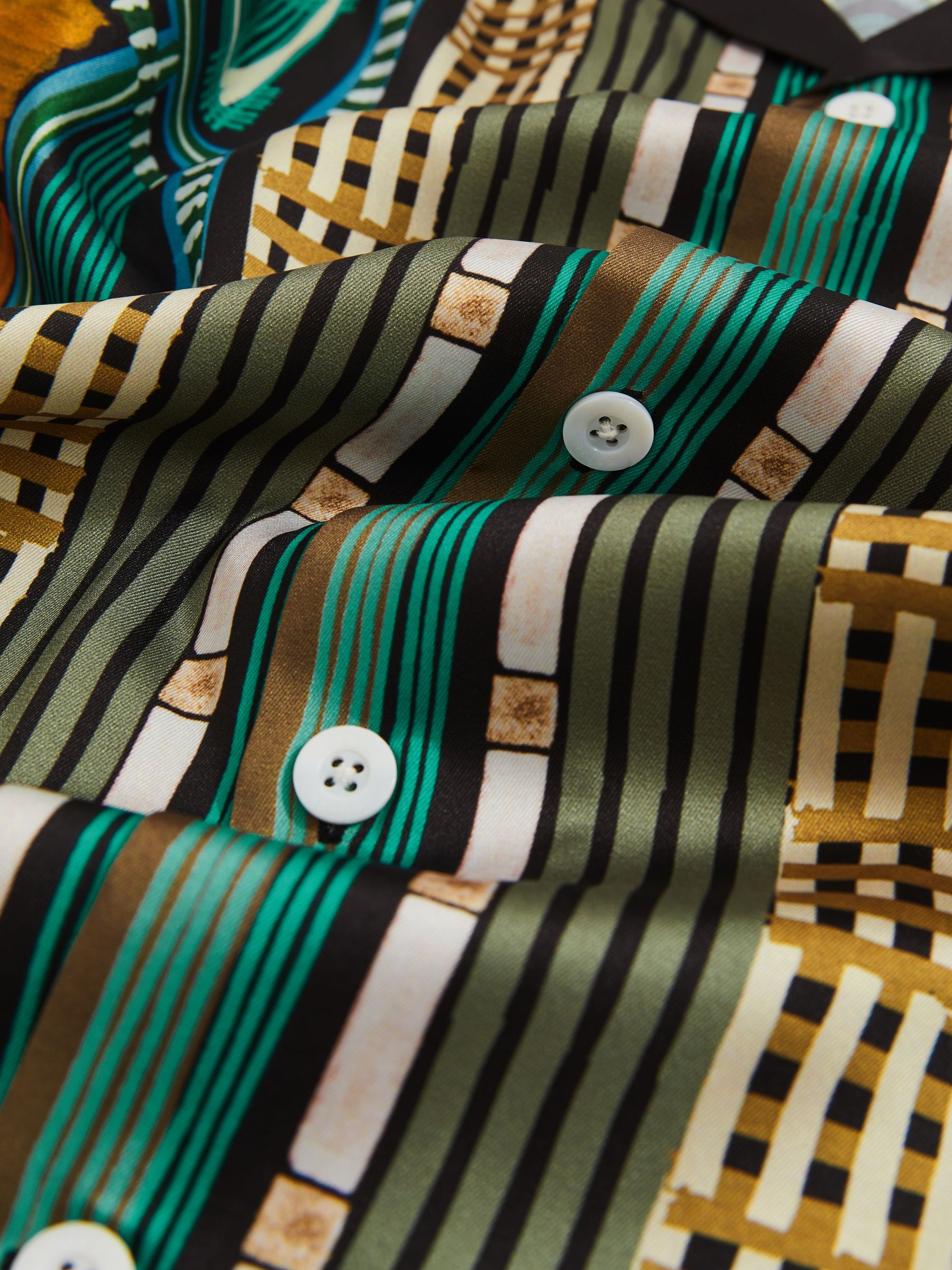 Reiss | Ché Printed Cuban-Collar Shirt in Green Multi