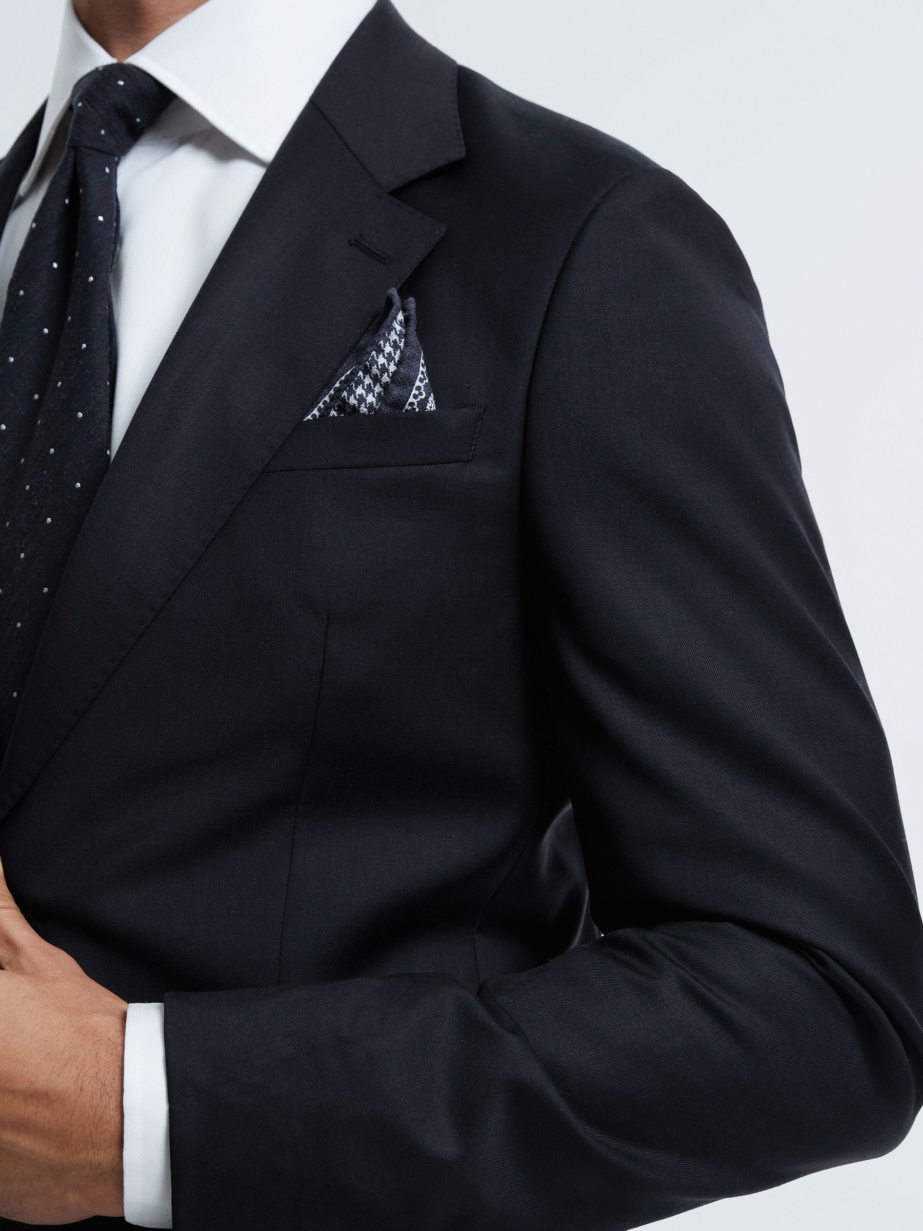 Atelier Wool Cashmere Slim Fit Single Breasted Blazer in Midnight Navy