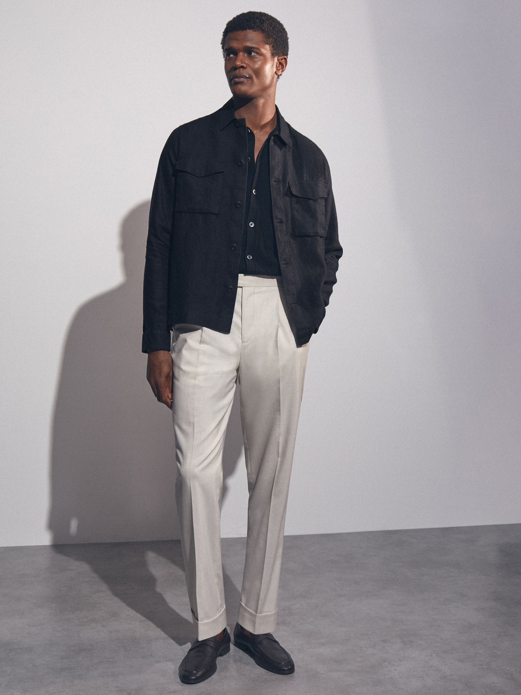 Linen Twin-Pocket Overshirt in Navy