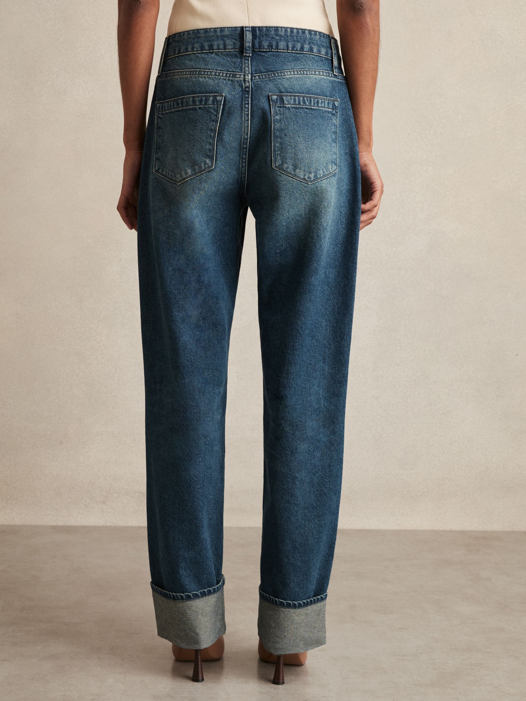 Straight-Leg Turn-Up Jeans in Mid Blue