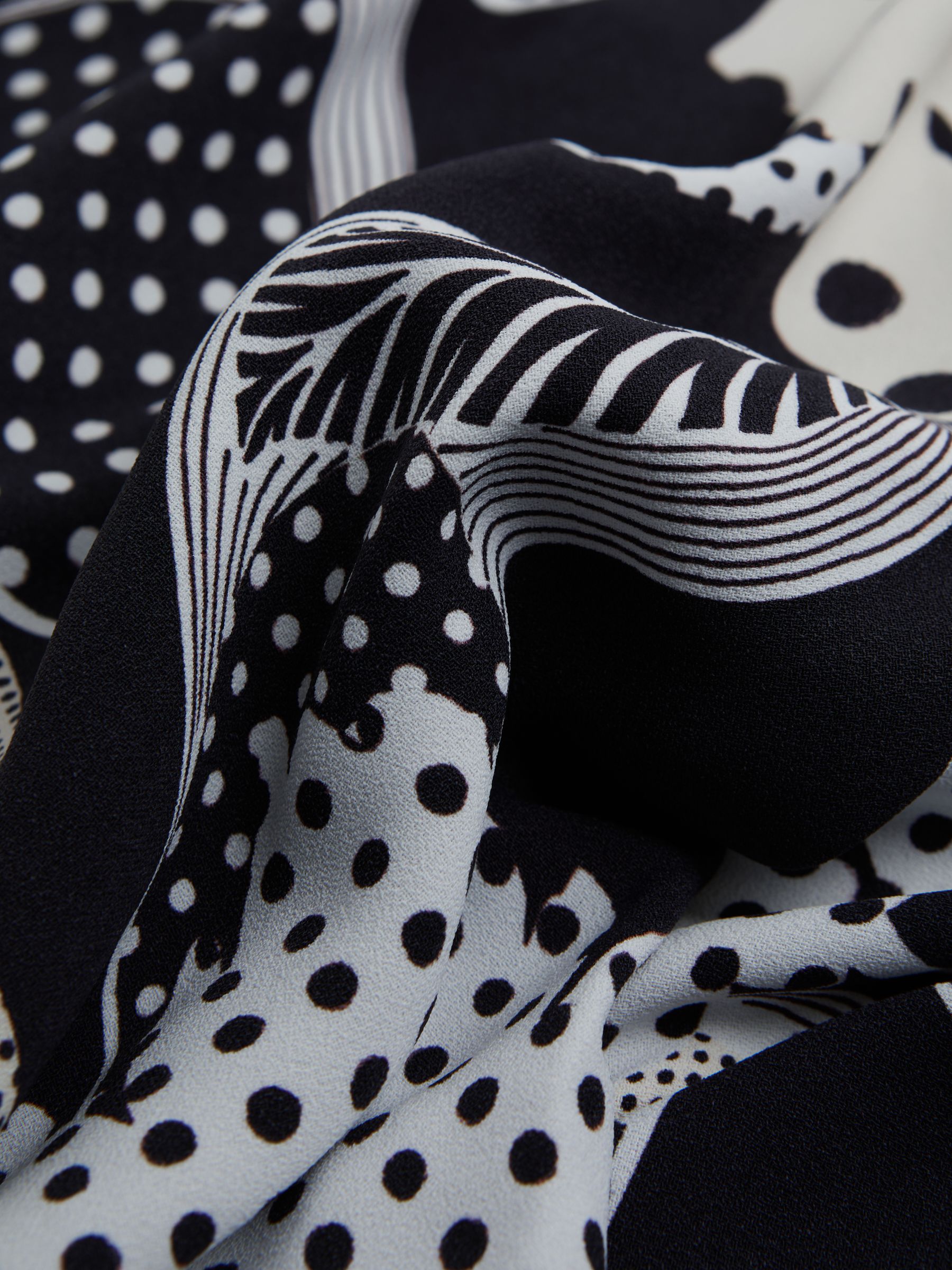 Florere Hybrid Knit Midi Dress in Black