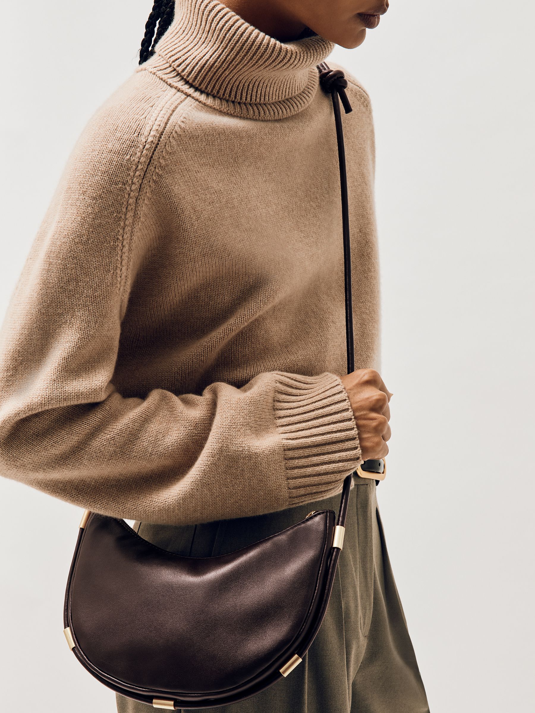 Leather Rope Strap Shoulder Bag in Oxblood