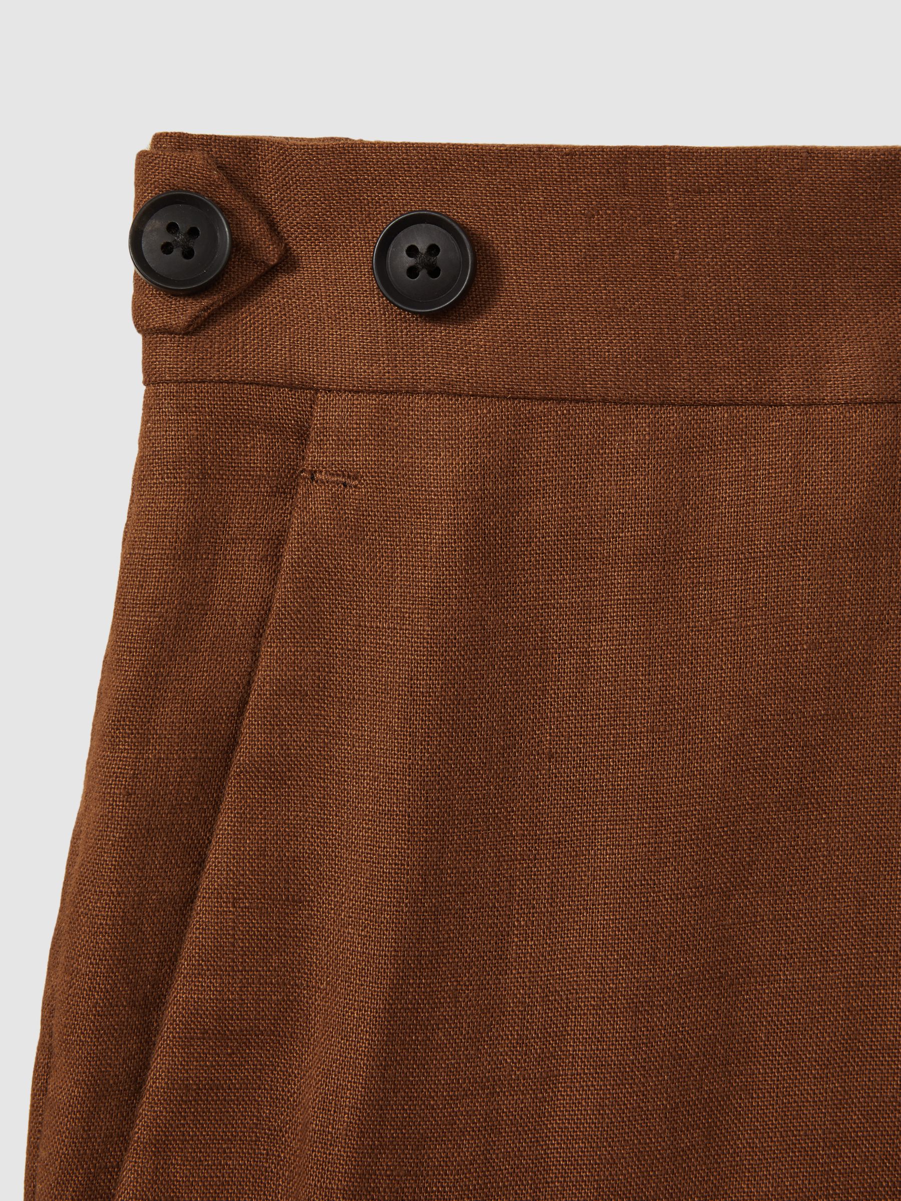 Linen Tapered Trousers Slim-Fit in Tobacco Brown