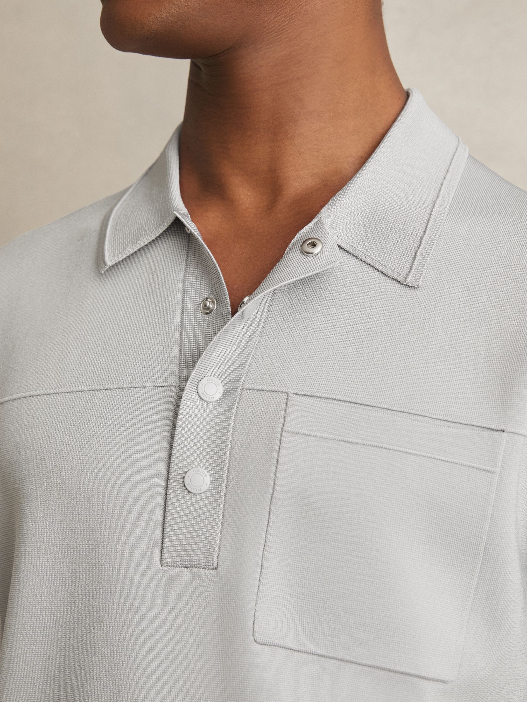 Press-Stud Seam-Detail Polo Shirt in Ice Grey