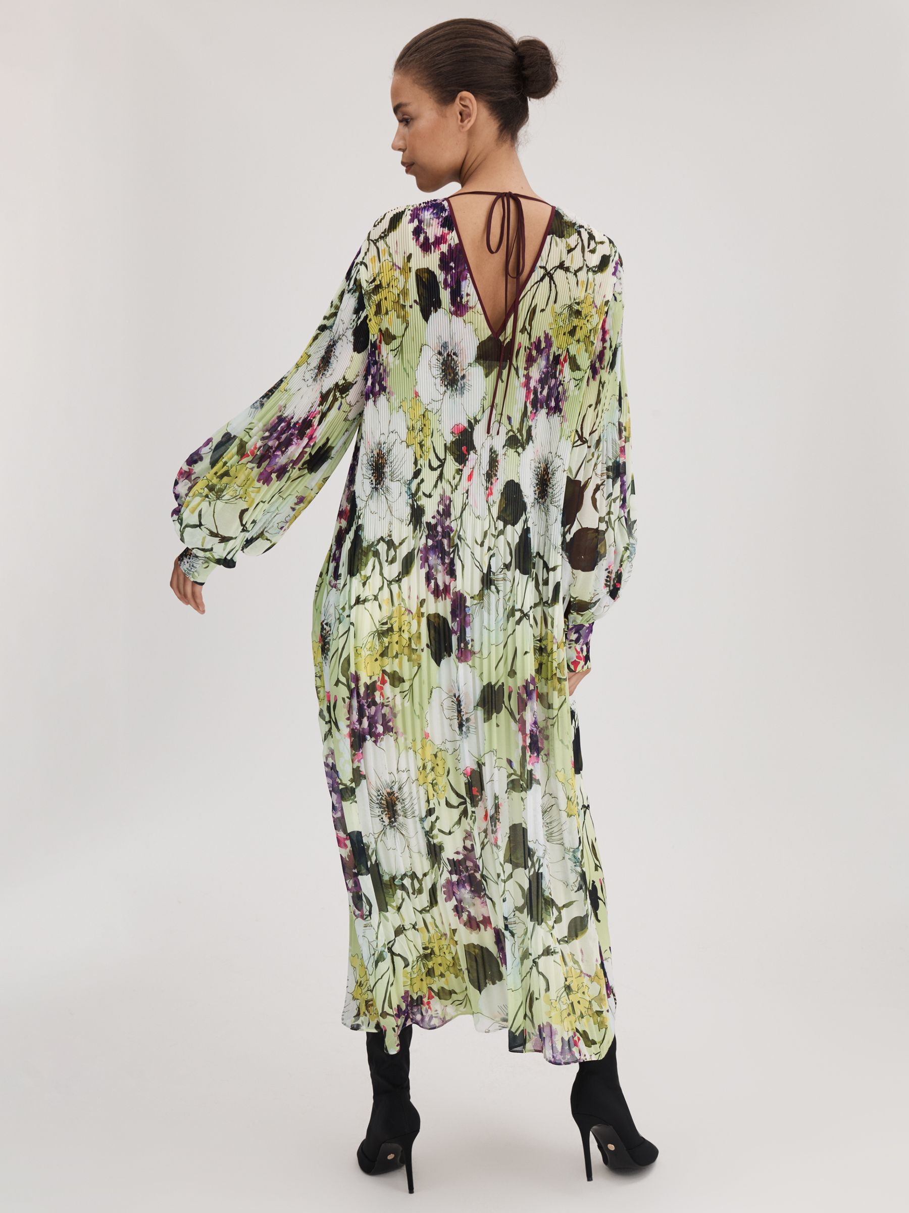 Florere Printed Blouson Sleeve Midi Dress in Multi
