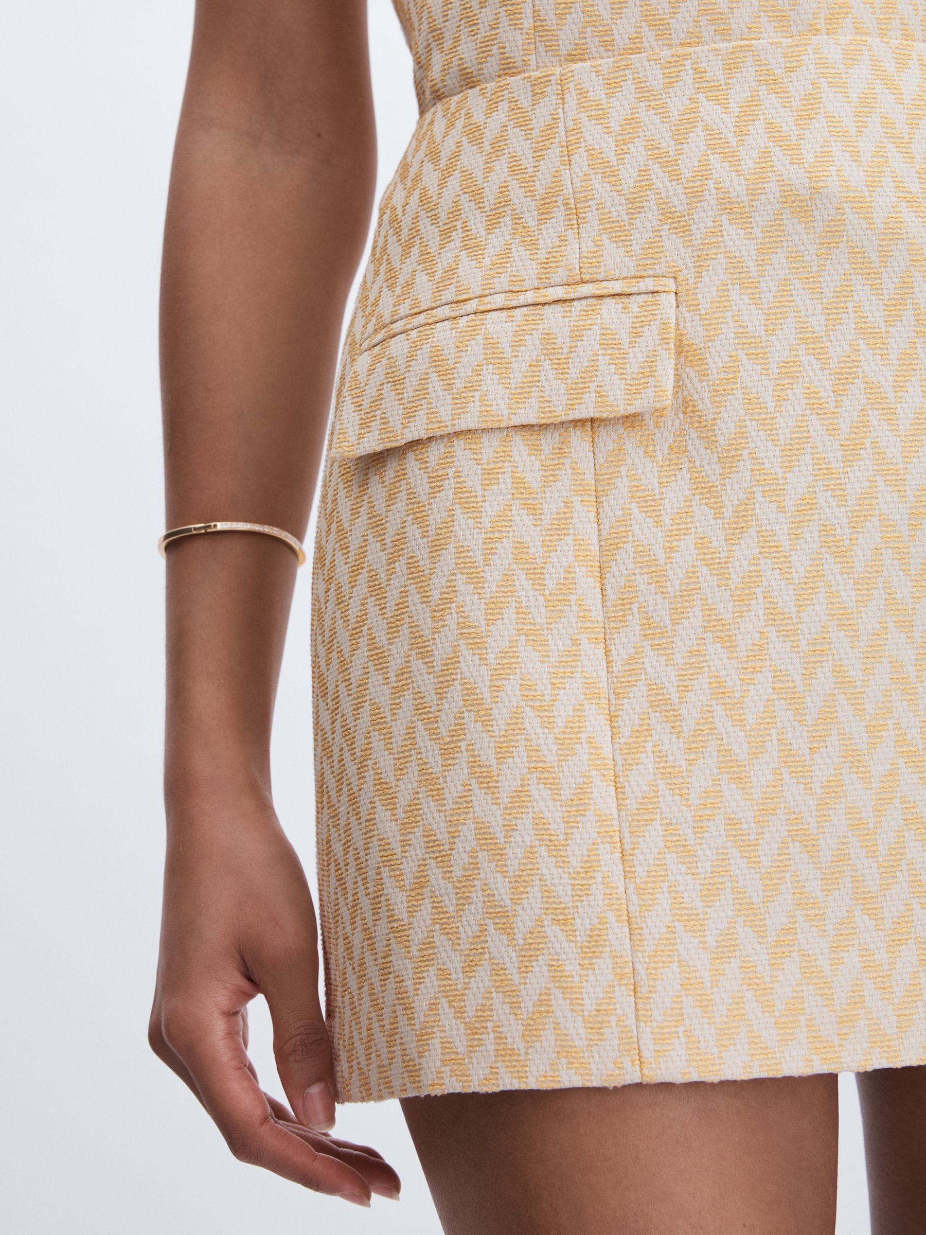 Anna Quan Chevron Weave Mini Skirt in Cream