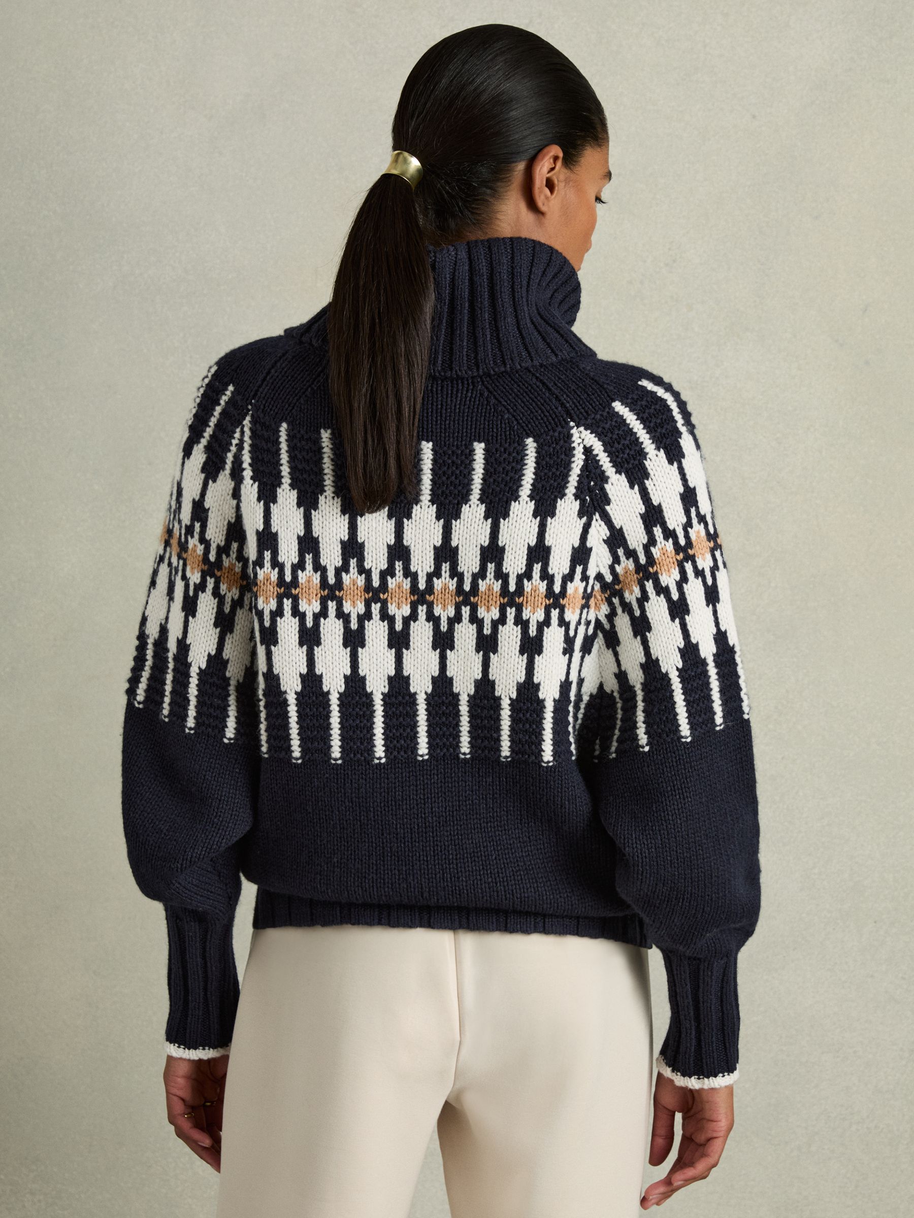 Wool-Blend Jumper in Navy