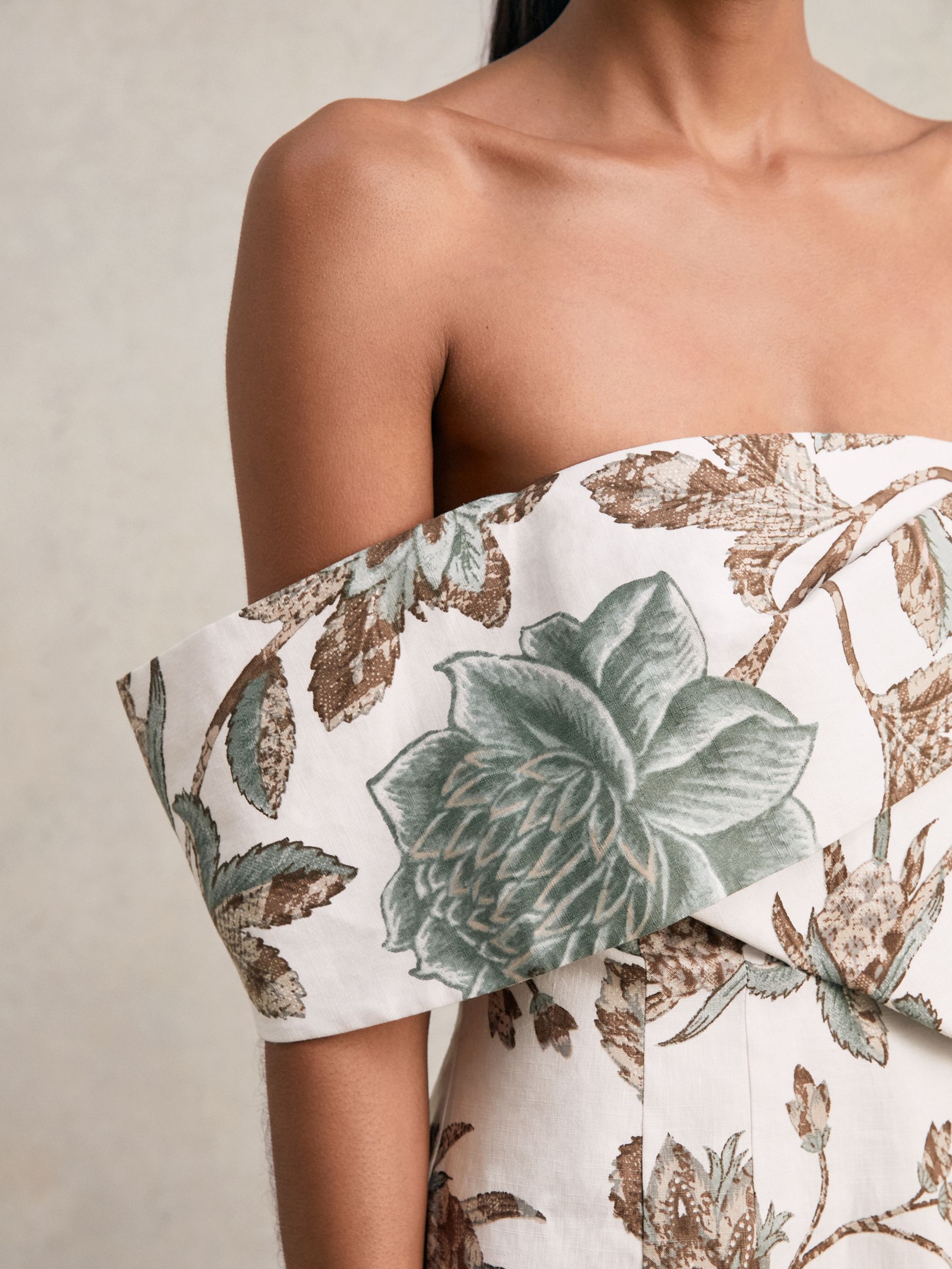 Sculpted Off-Shoulder Floral Mini Dress Linen-Cotton in Ivory