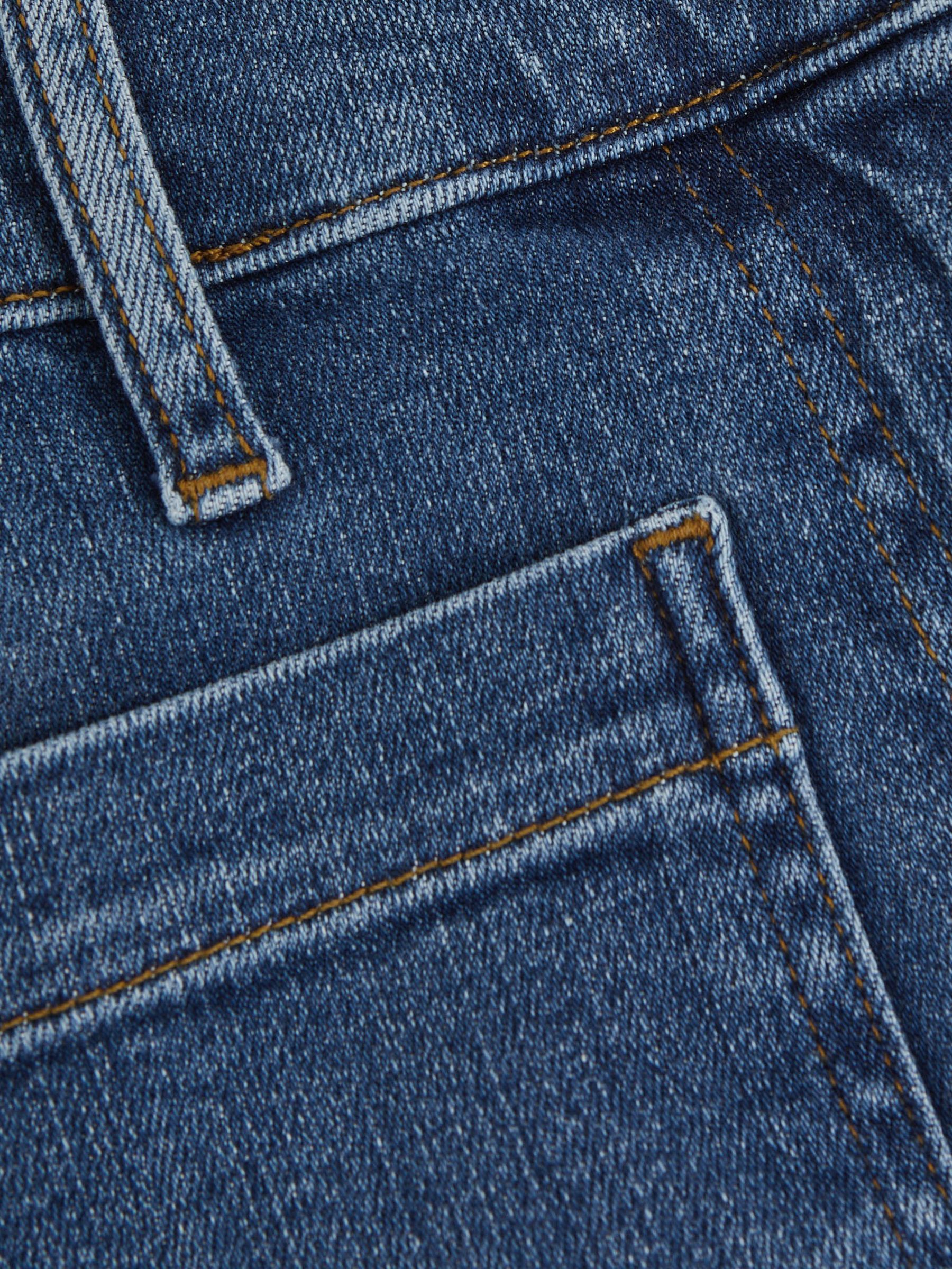 Patch Pocket Wide Leg Jeans in Mid Blue