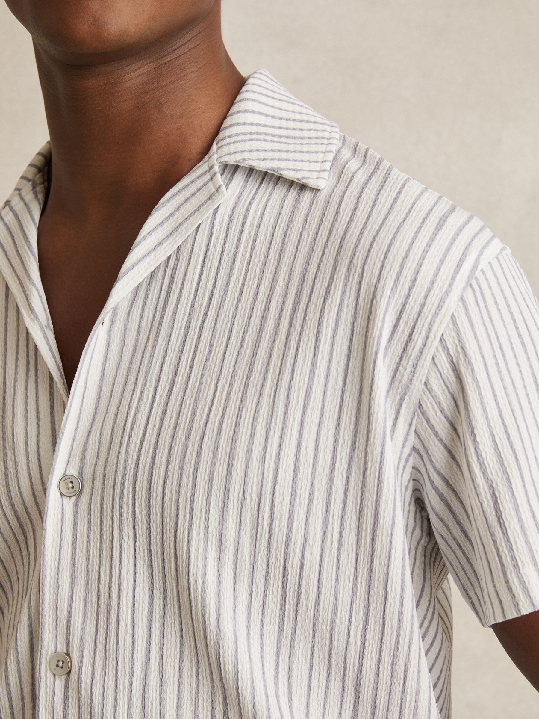 Textured Stripe Cuban Collar Shirt in White/Soft Blue