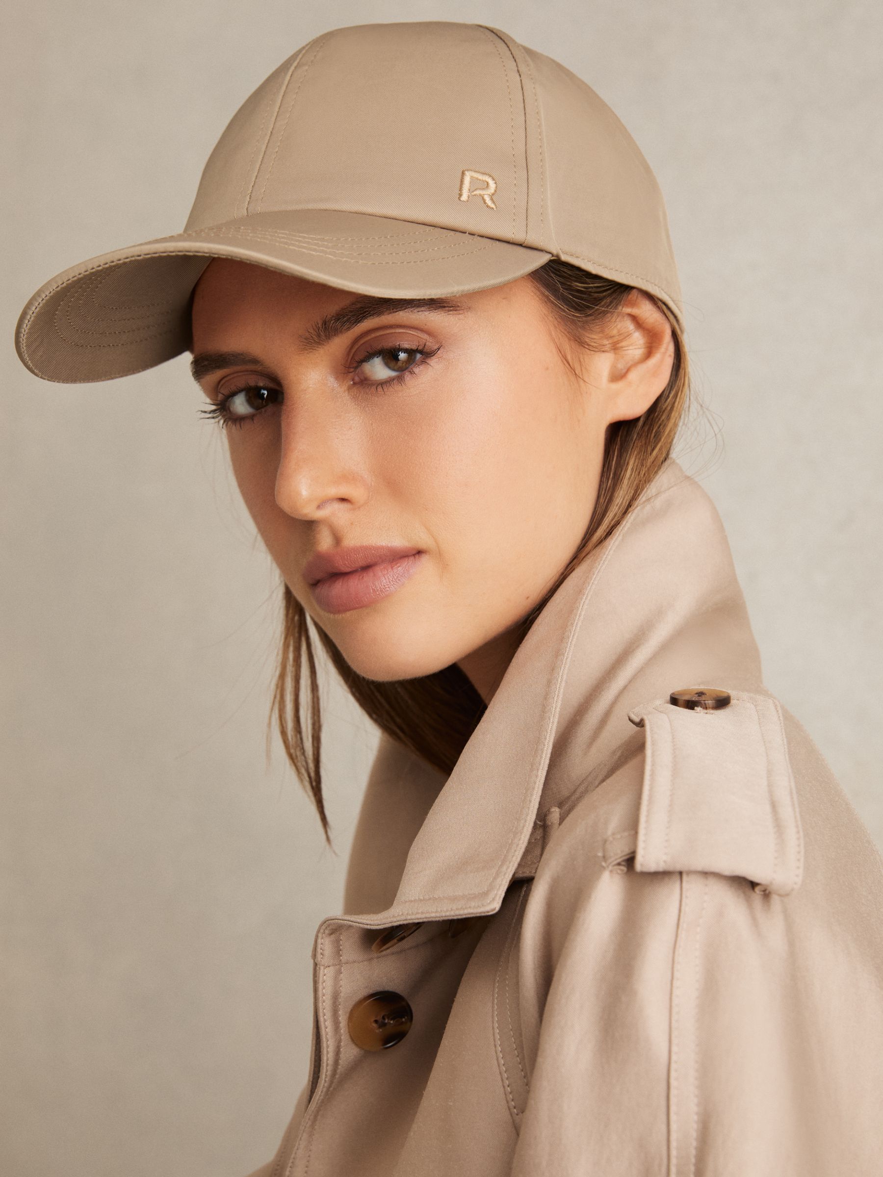 Logo-Embroidered Baseball Cap in Taupe