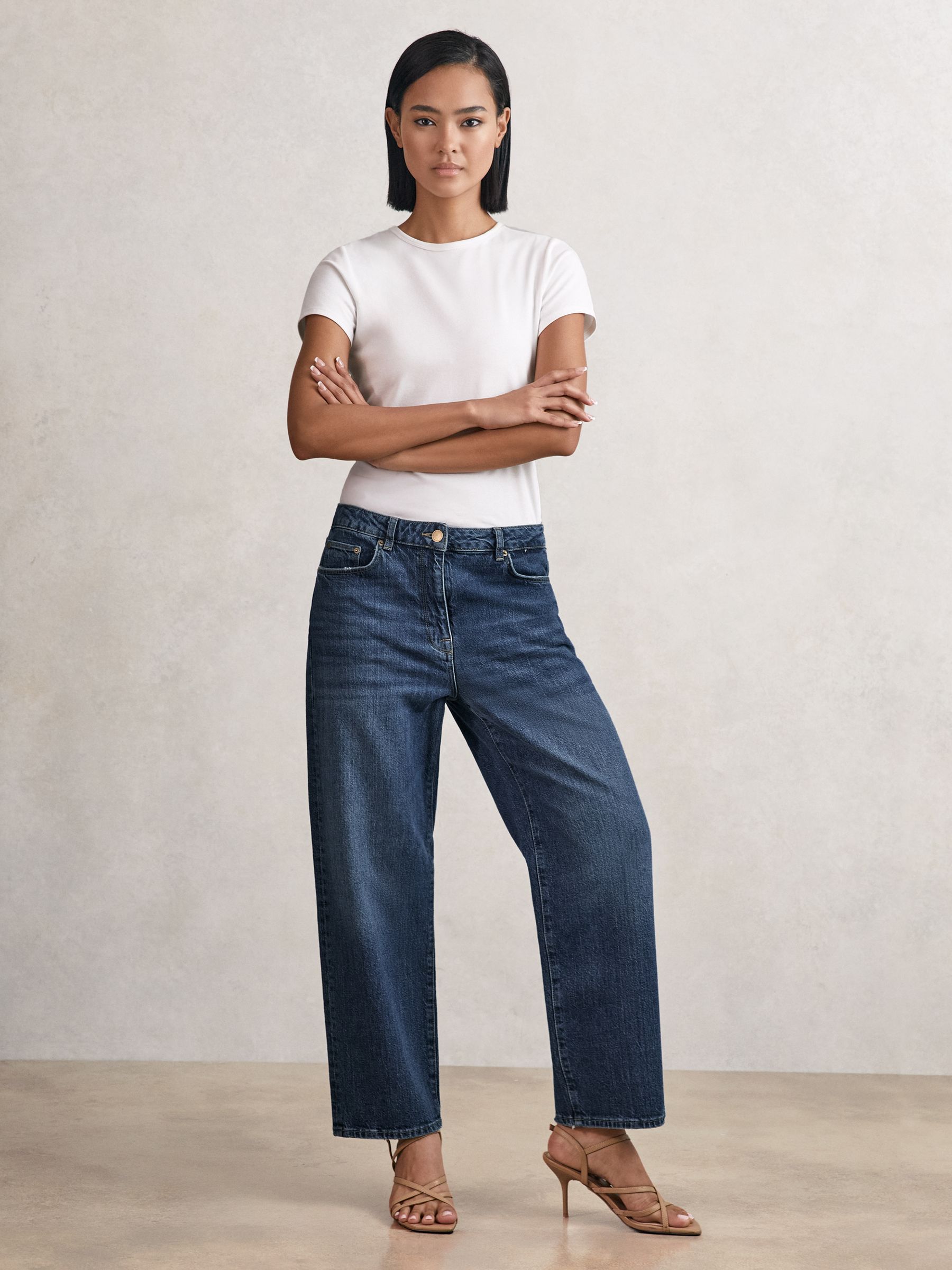 Petite Mid-Rise Straight-Leg Jeans in Mid Blue