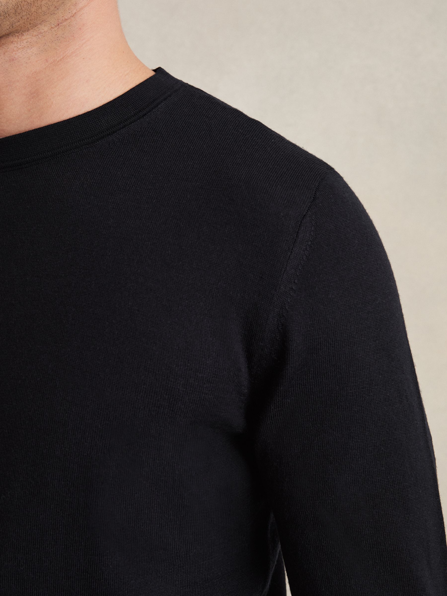 Merino Wool Crew Neck Jumper in Navy
