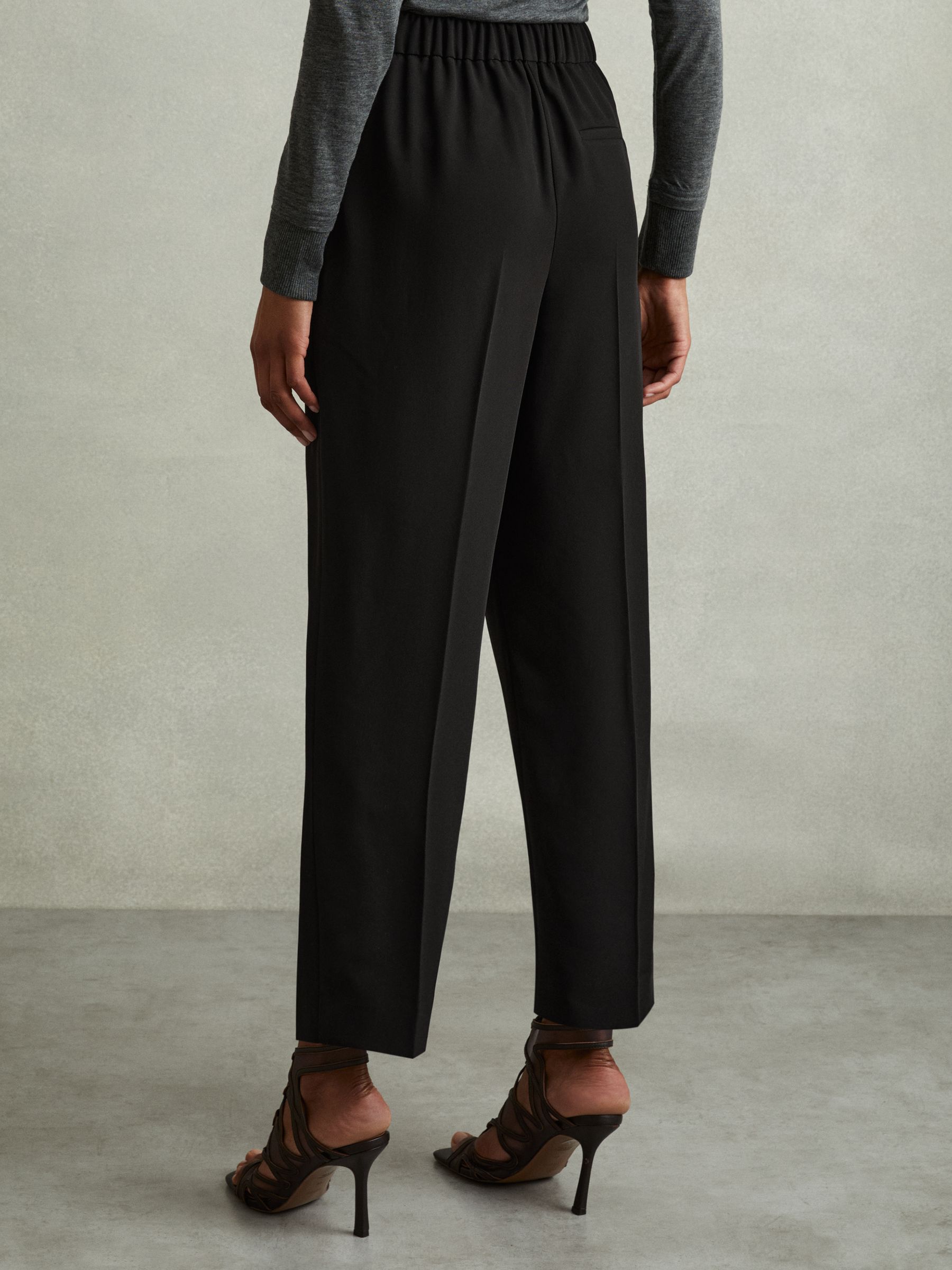 Front Pleat Tapered Trousers in Black