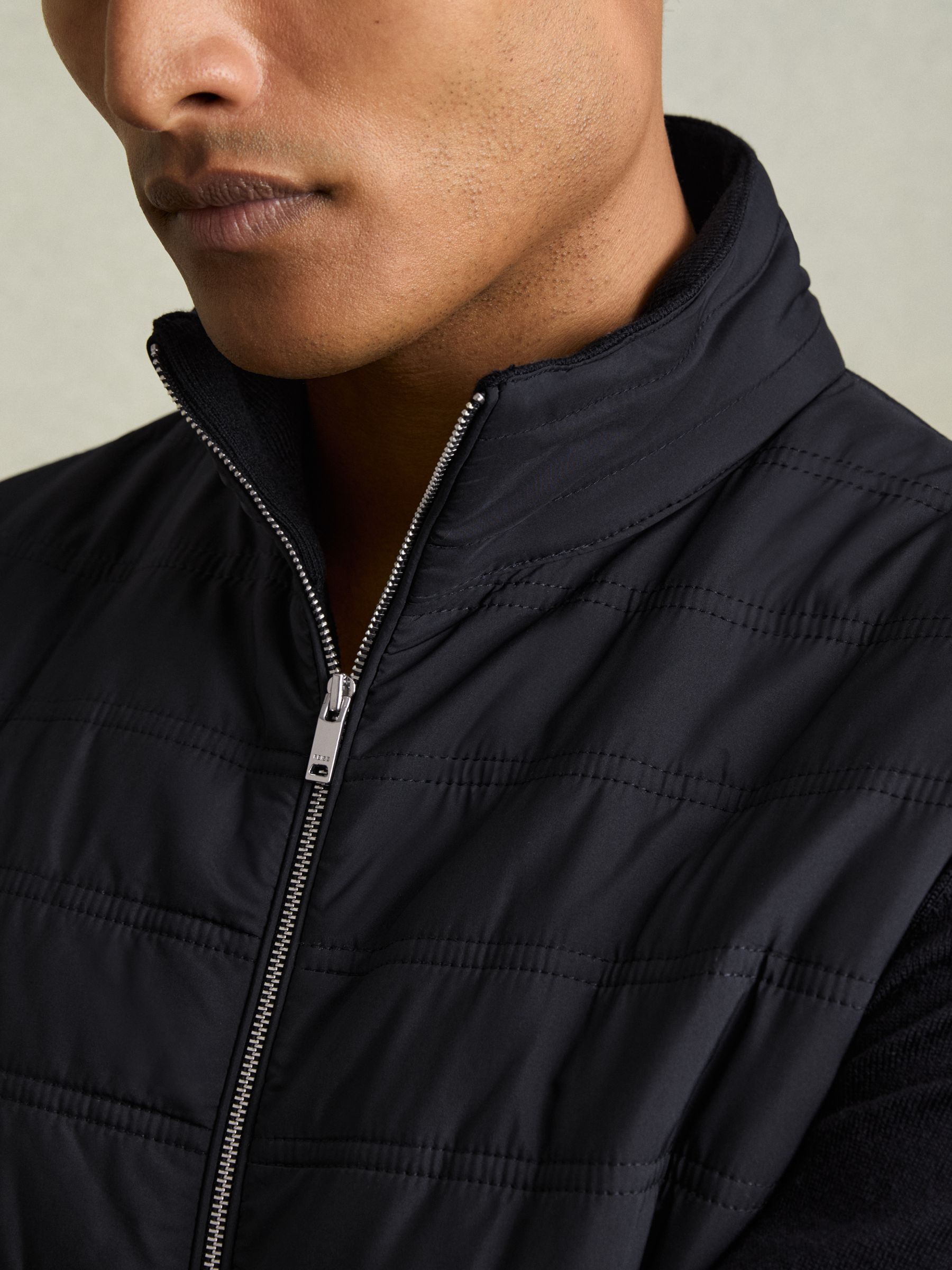 Hybrid Quilt and Knit Zip-Through Gilet in Navy