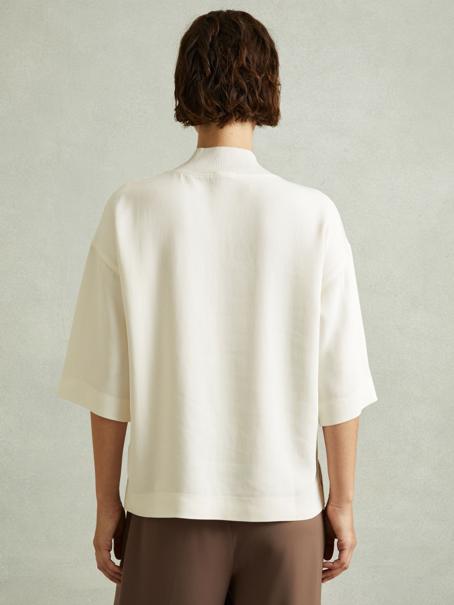 Oversized Rib-Neck T-Shirt in Ivory